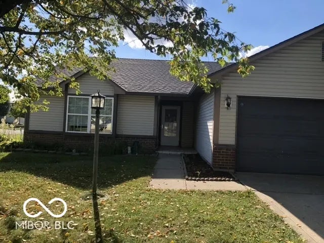 8048 Southern Trails Place, Indianapolis