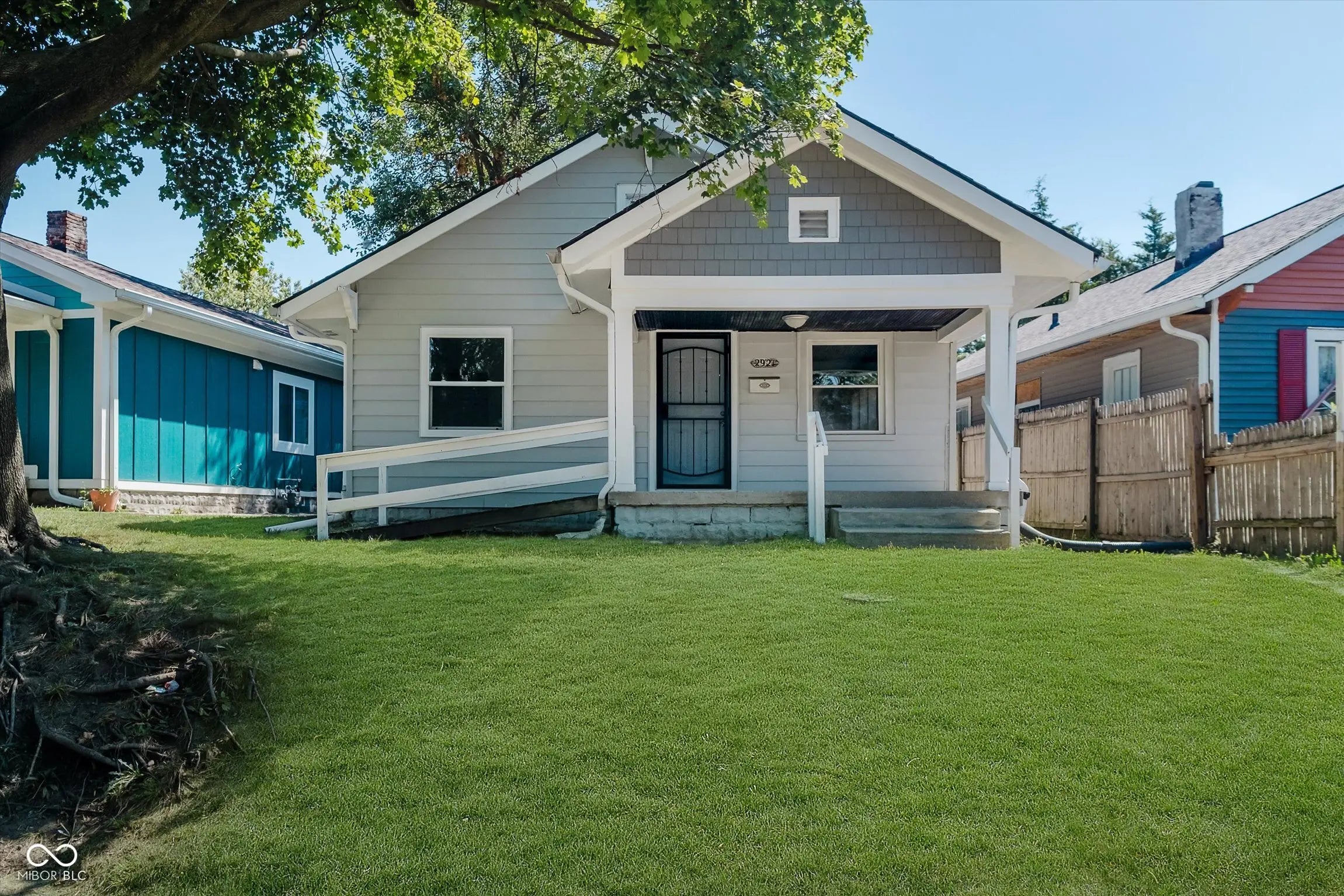 Photo of 2921 E Brookside Avenue Indianapolis, IN 46218