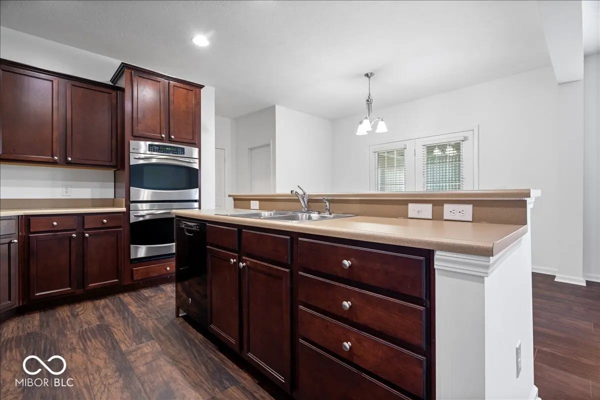 Photo of 6406 Concord Drive Zionsville, IN 46077