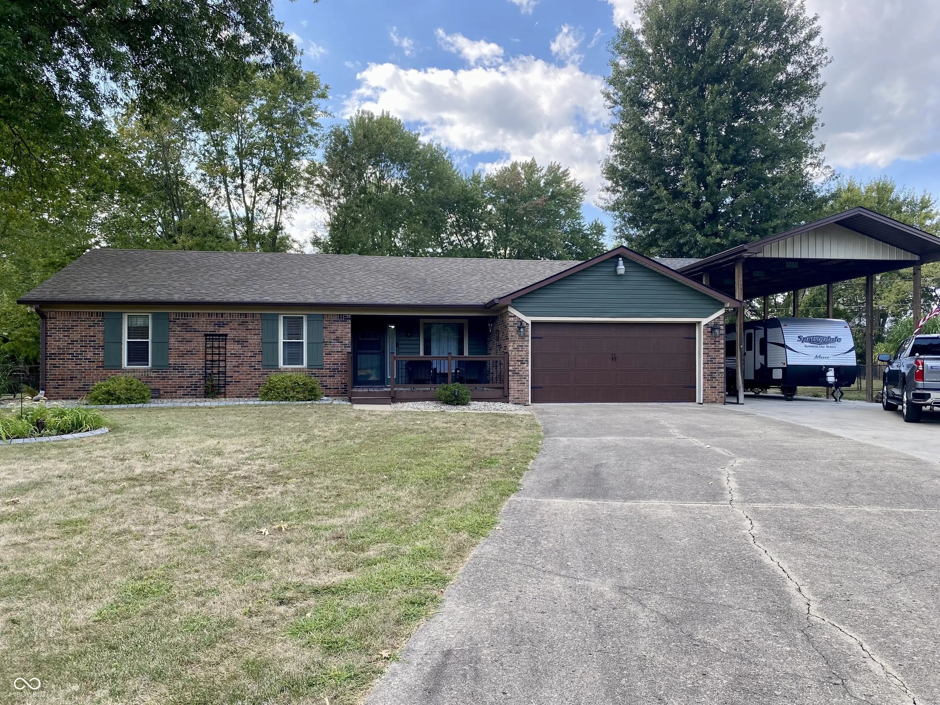 1248 Joanna Court, Avon