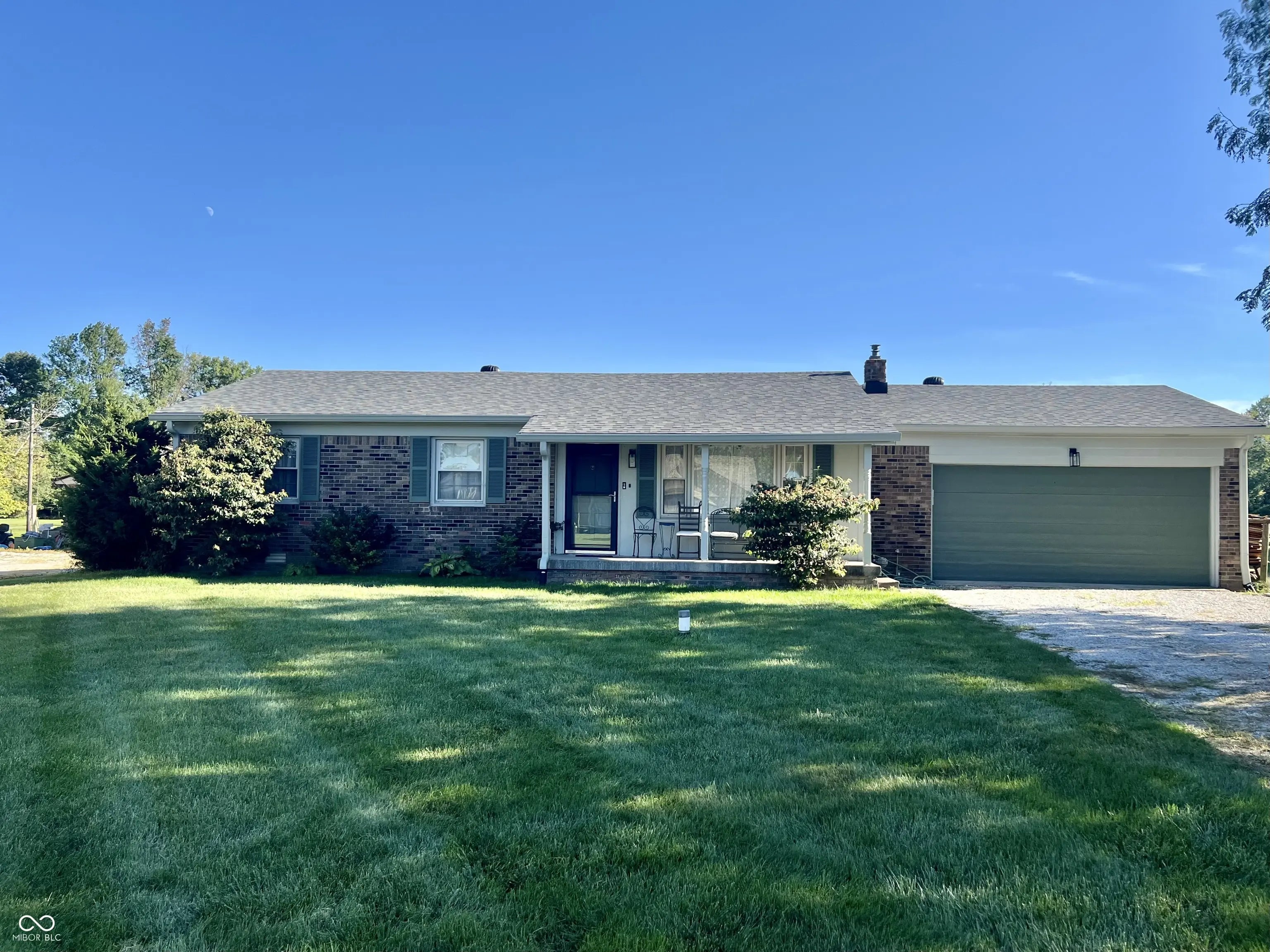 8121 Sycamore Springs Trail, Indianapolis