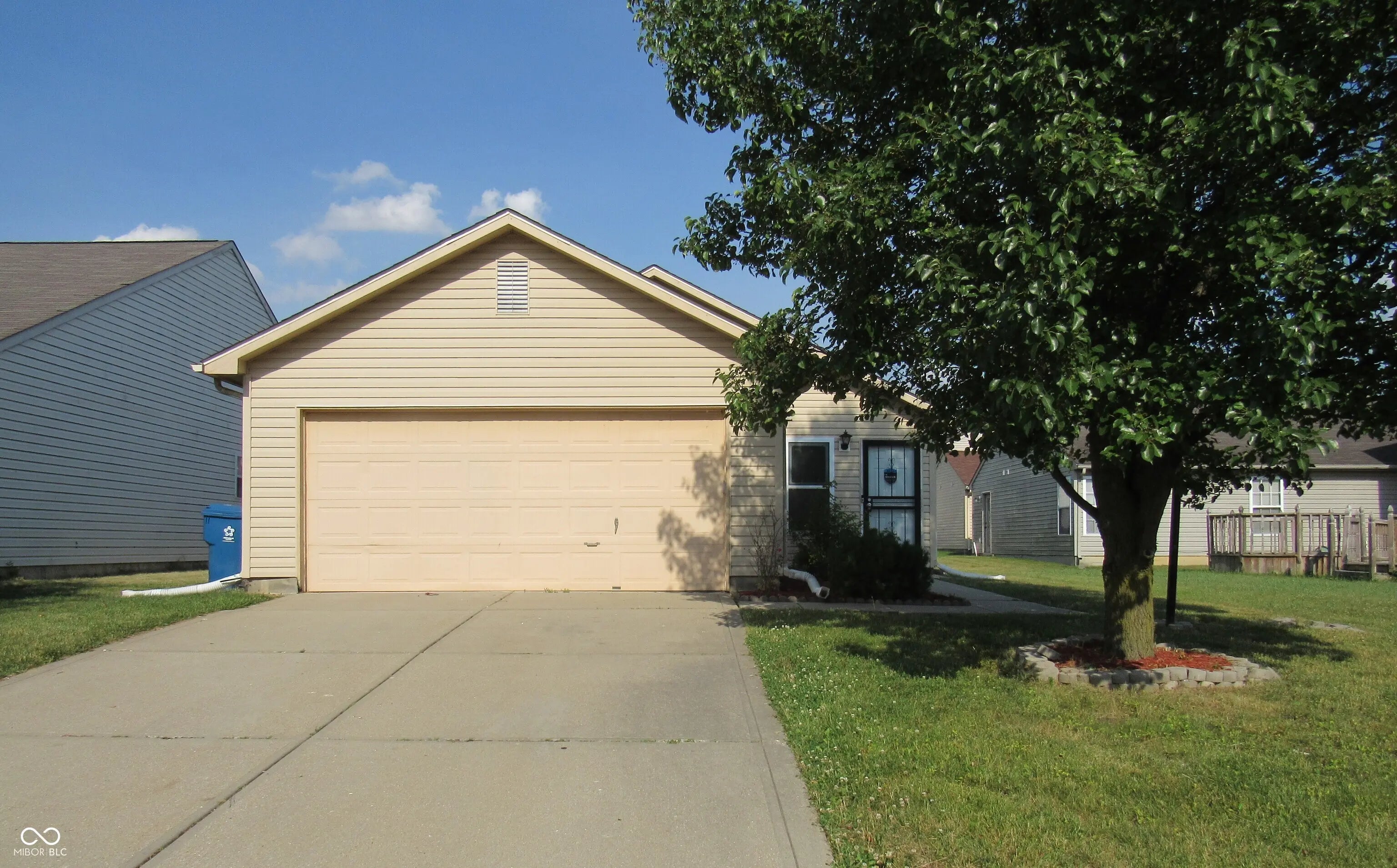 3925 Roundwood Drive, Indianapolis