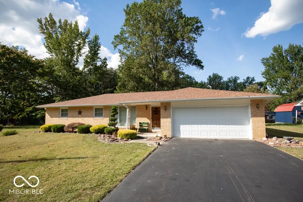 174 E Norris Hts, North Vernon