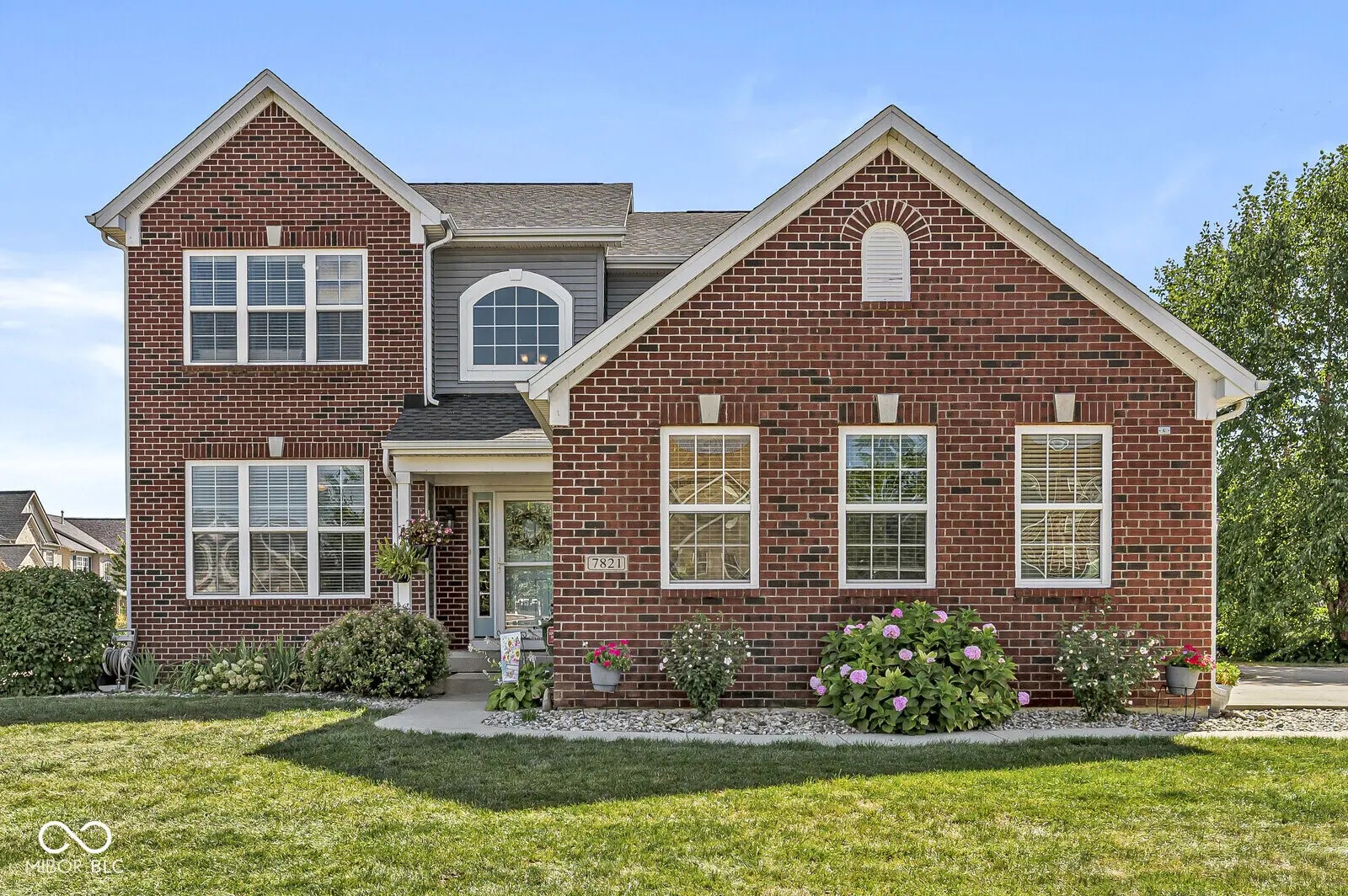 Photo of 7821 Wedgetail Drive Zionsville, IN 46077