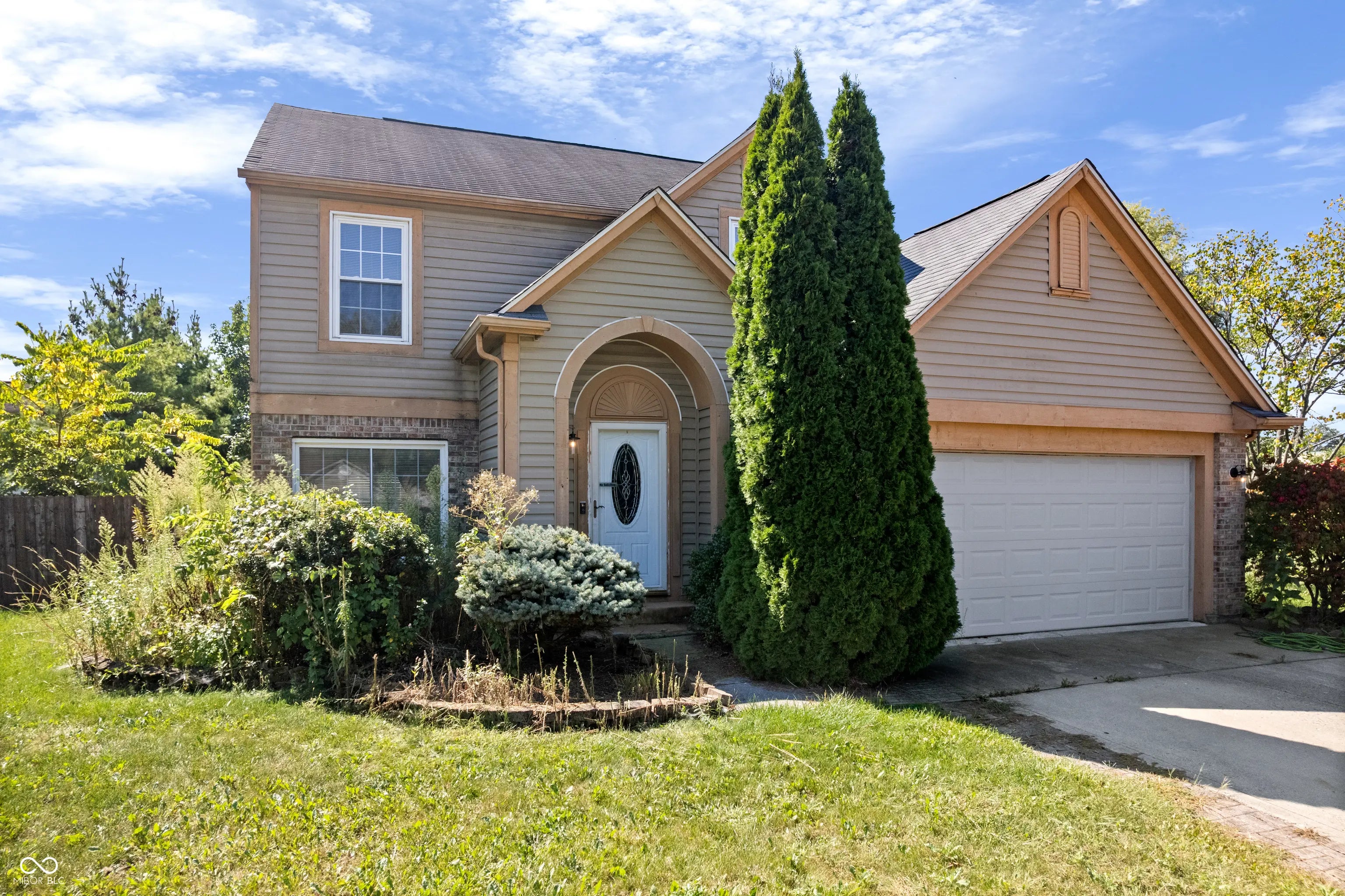 Photo of 9923 Wellsford Circle Indianapolis, IN 46236