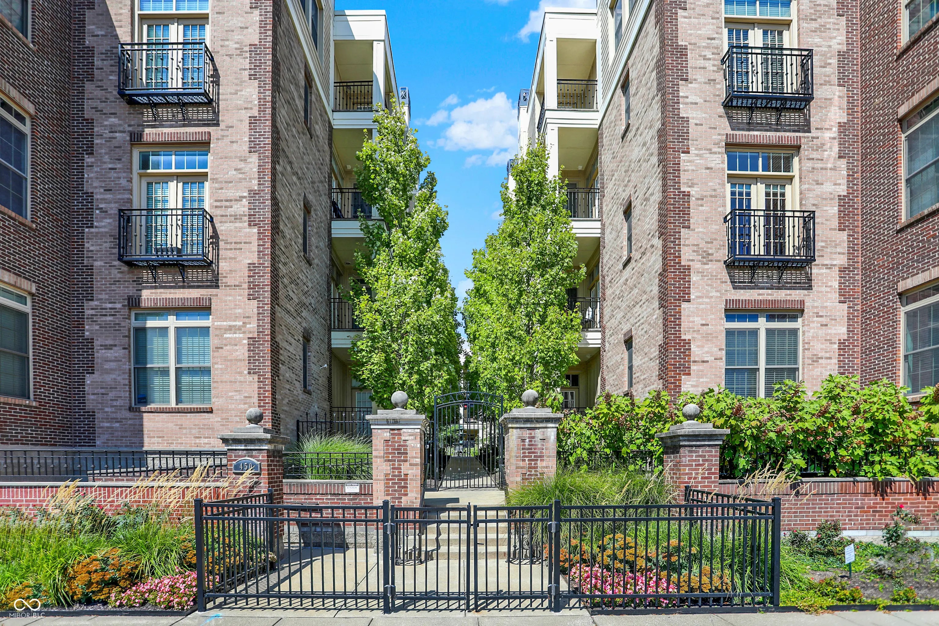 Photo of 450 E Ohio Street 321 Indianapolis, IN 46204