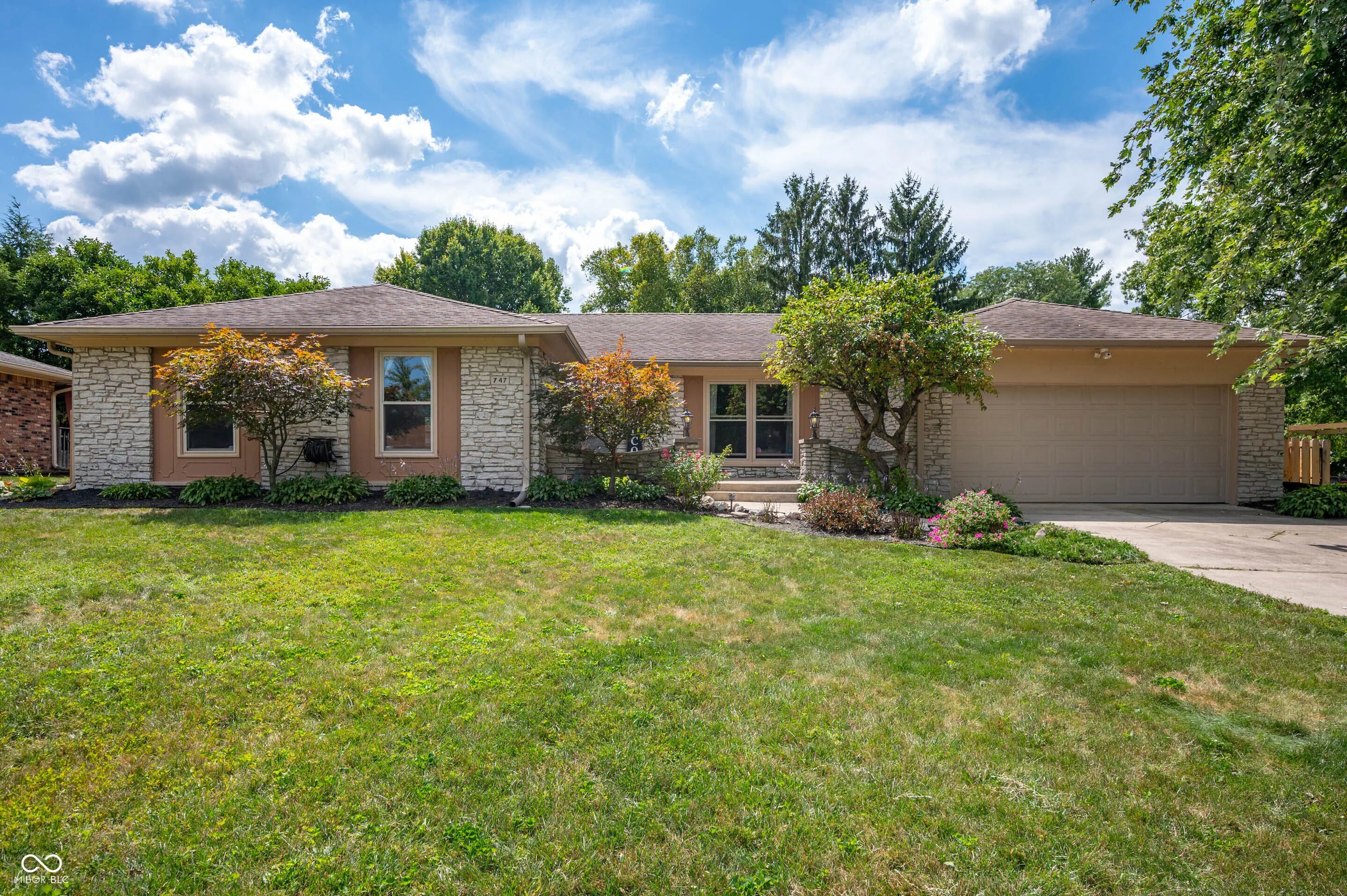 747 Yosemite Drive, Indianapolis