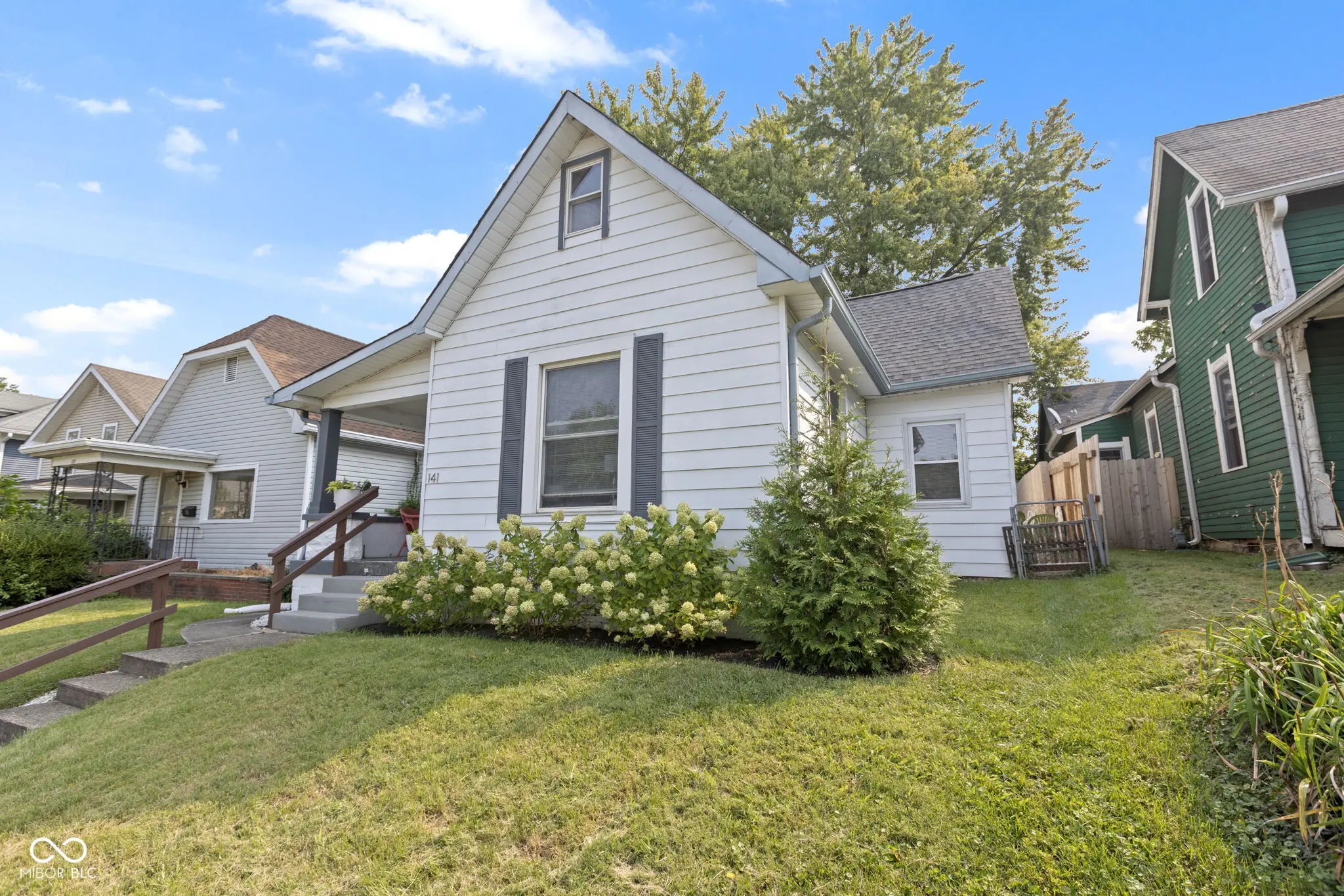 Photo of 141 S Hawthorne Lane Indianapolis, IN 46219