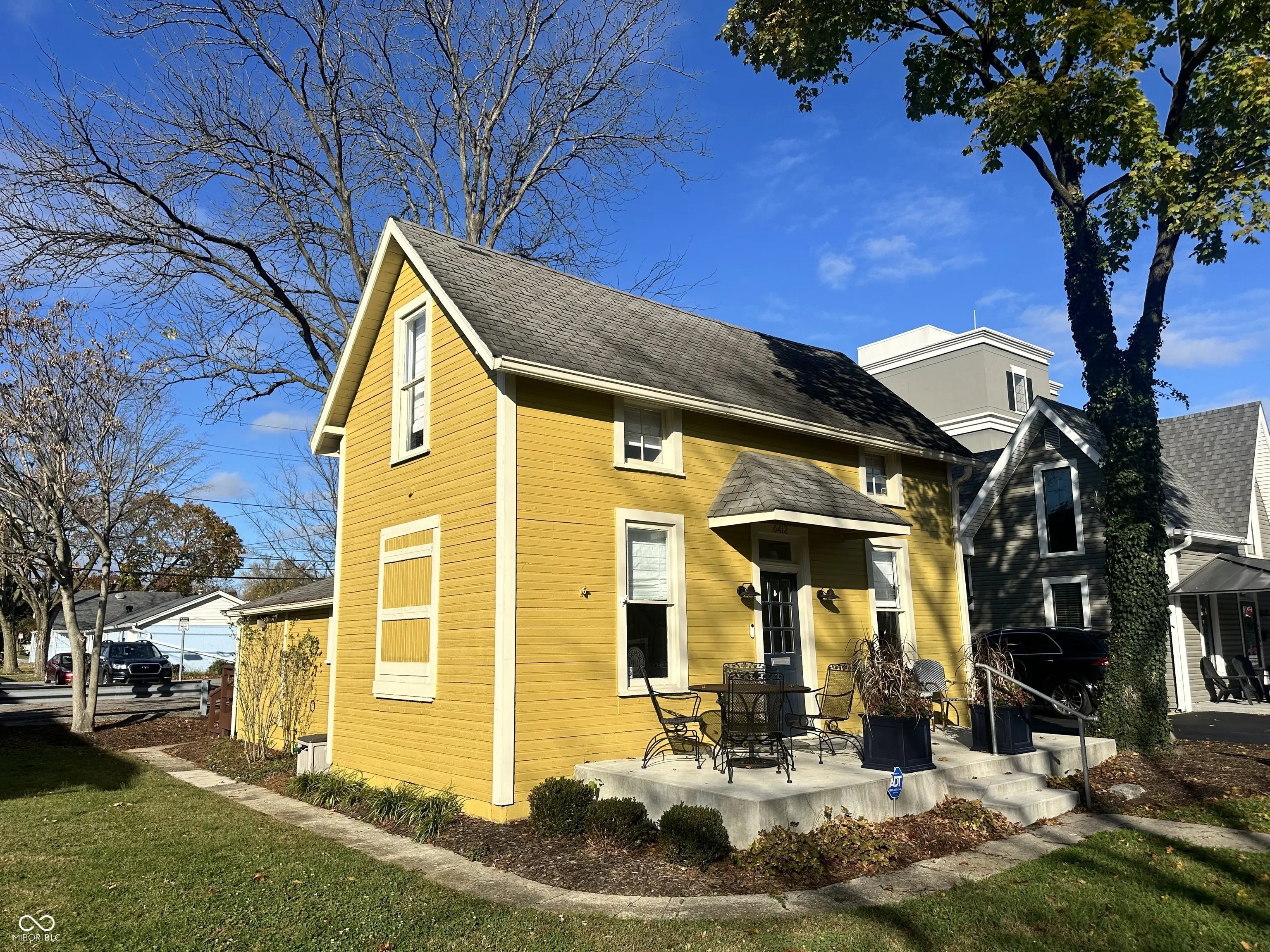 6412 Carrollton Avenue, Indianapolis