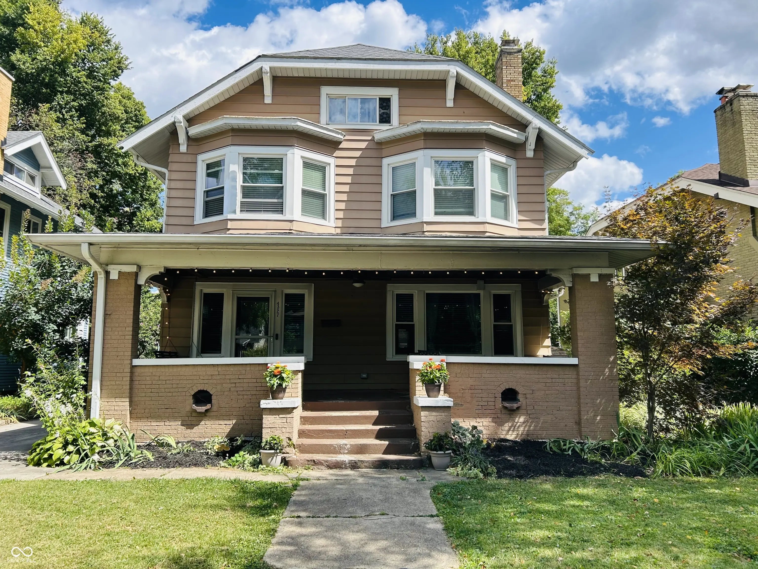 4327 Broadway Street, Indianapolis