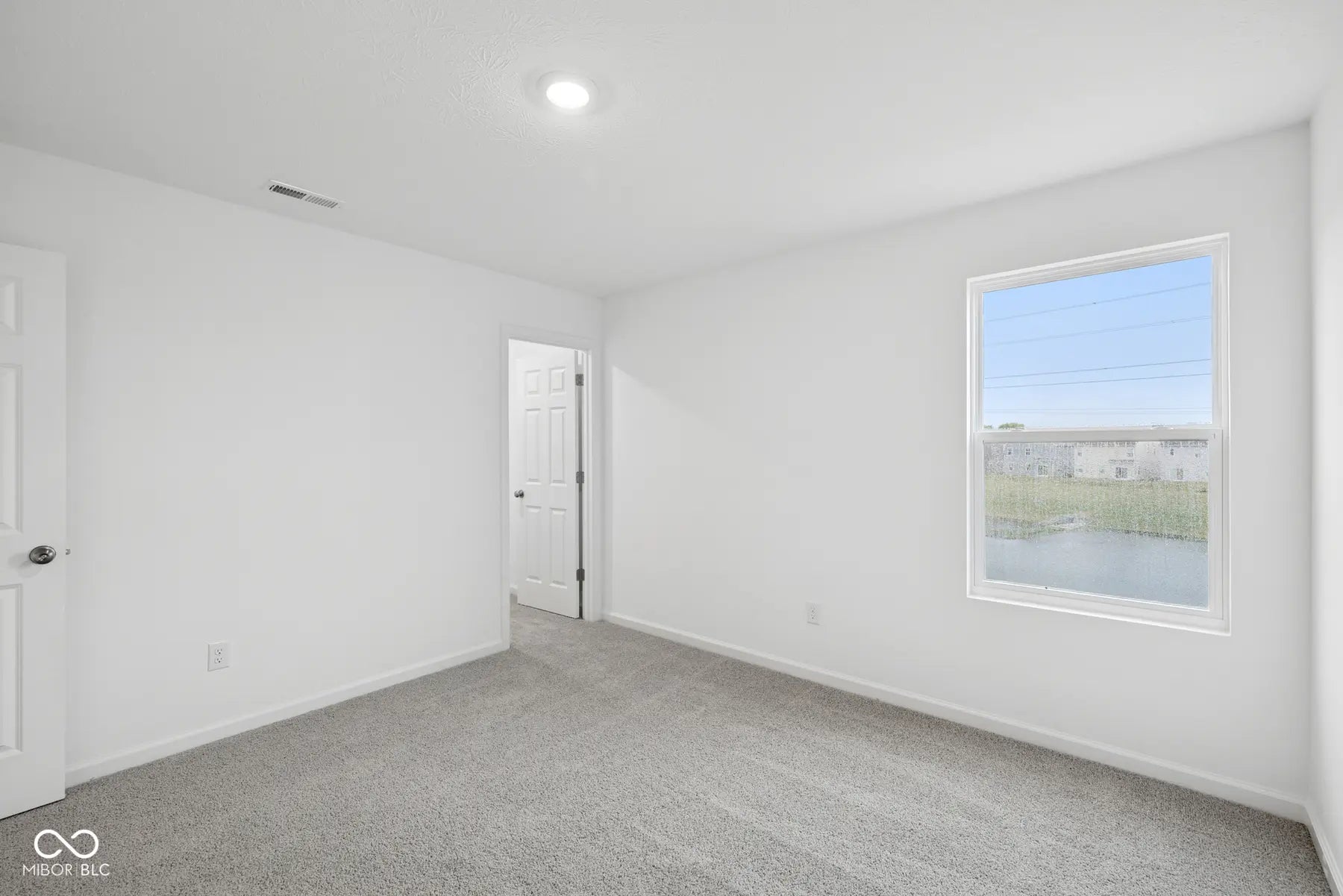5140 Rolling Meadow Boulevard MLS 22060898 Belmont photo 1