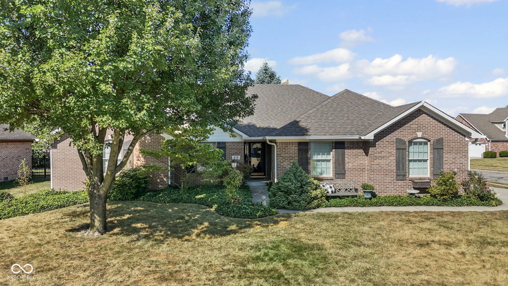 678 Harvest Ridge Drive, Avon