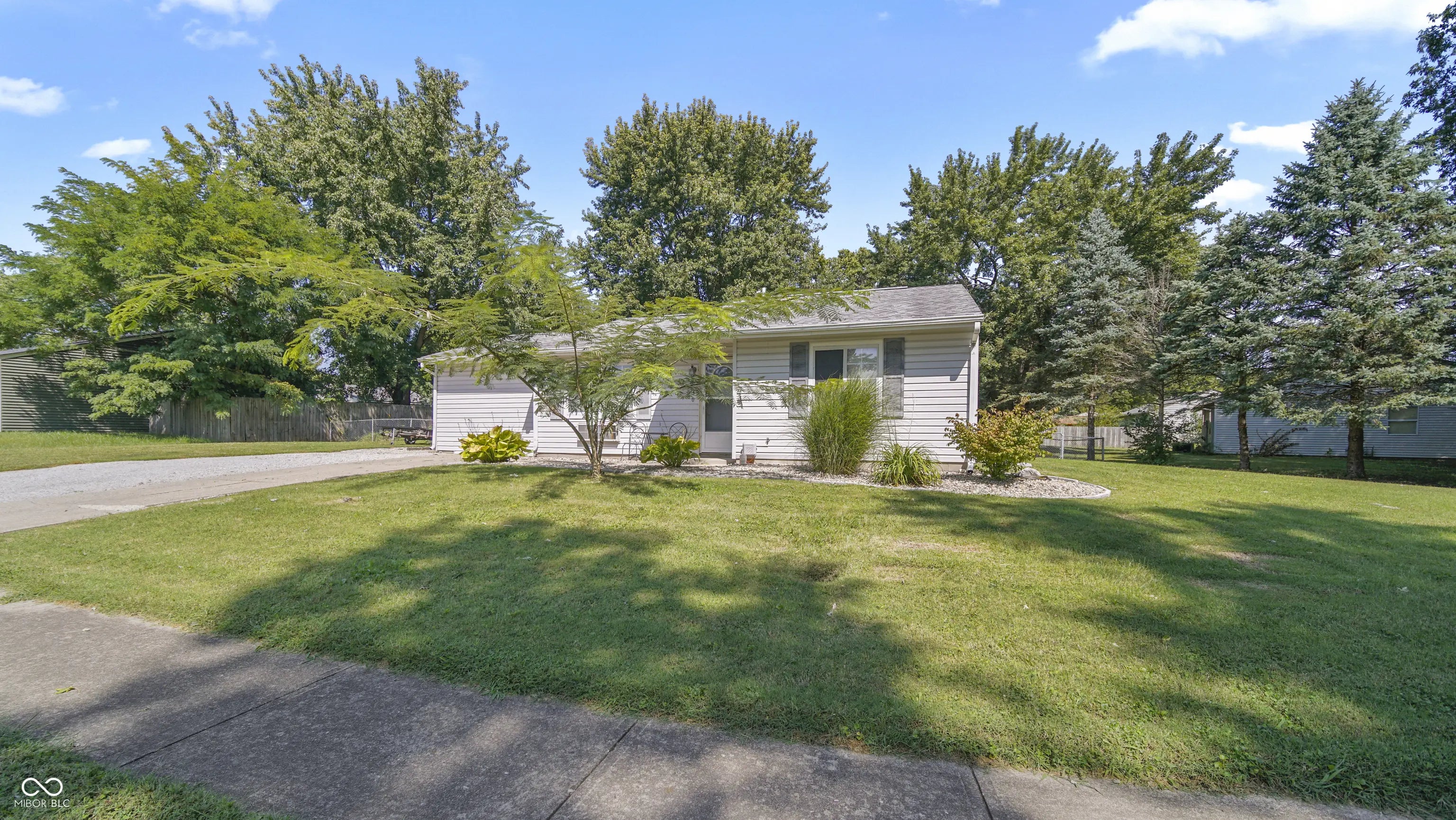 5620 Knoxville Drive, Indianapolis