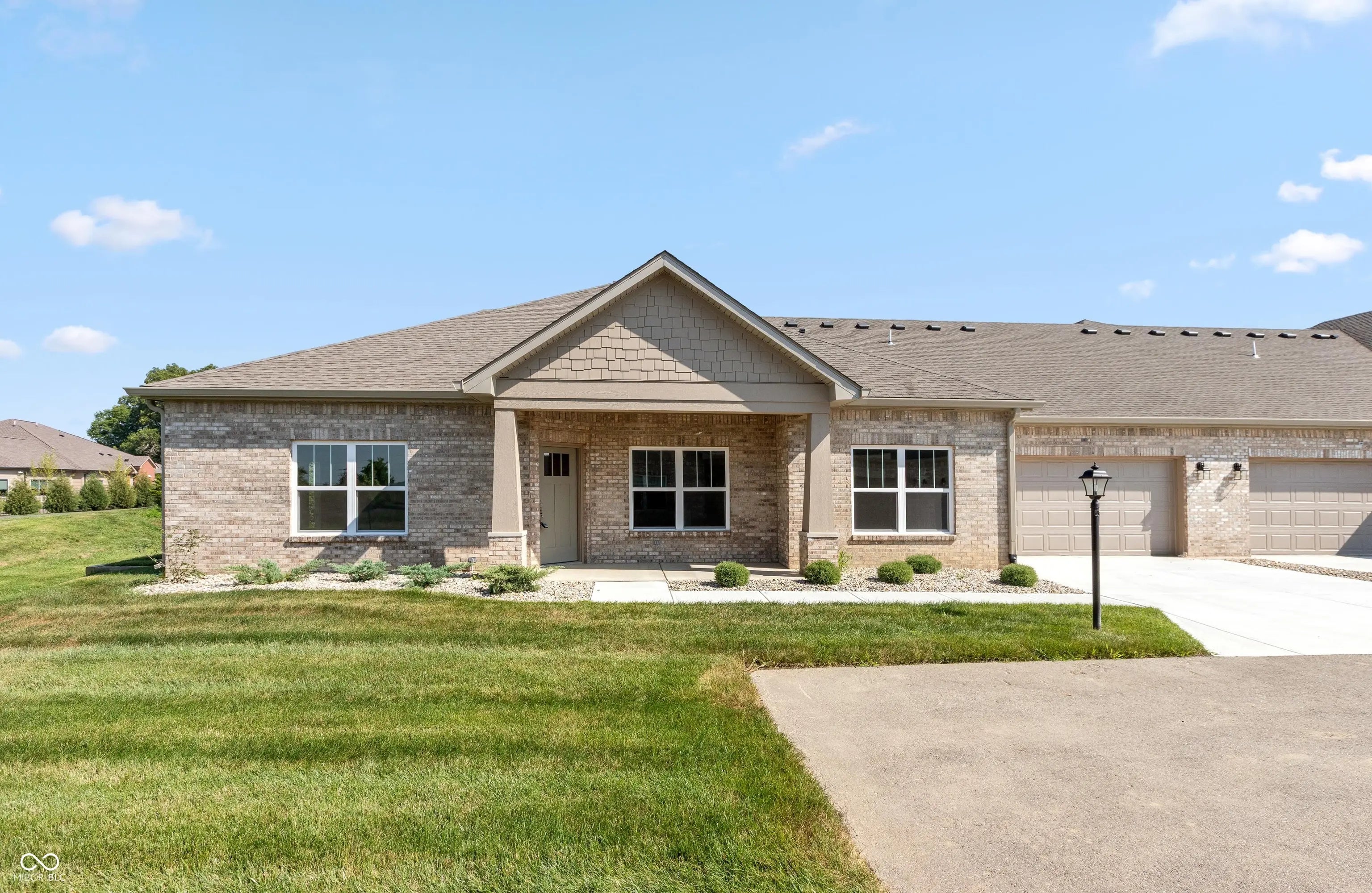 Photo of 2327 Saddle Drive Shelbyville, IN 46176