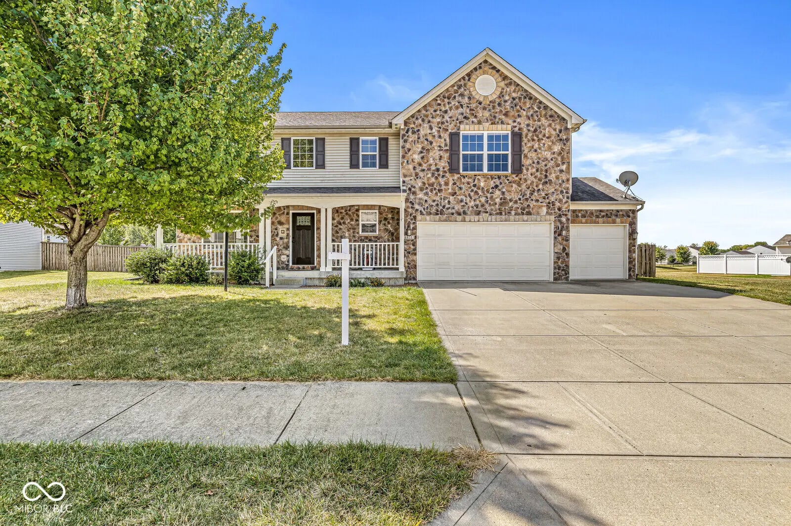 6851 Wilmot Lane, Avon