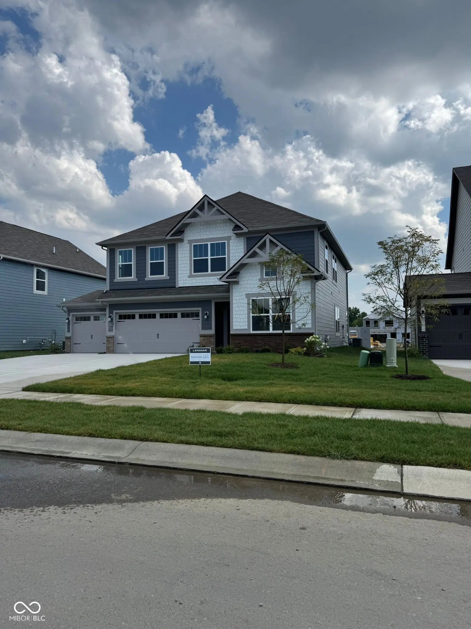 7583 Allesley Drive, Avon