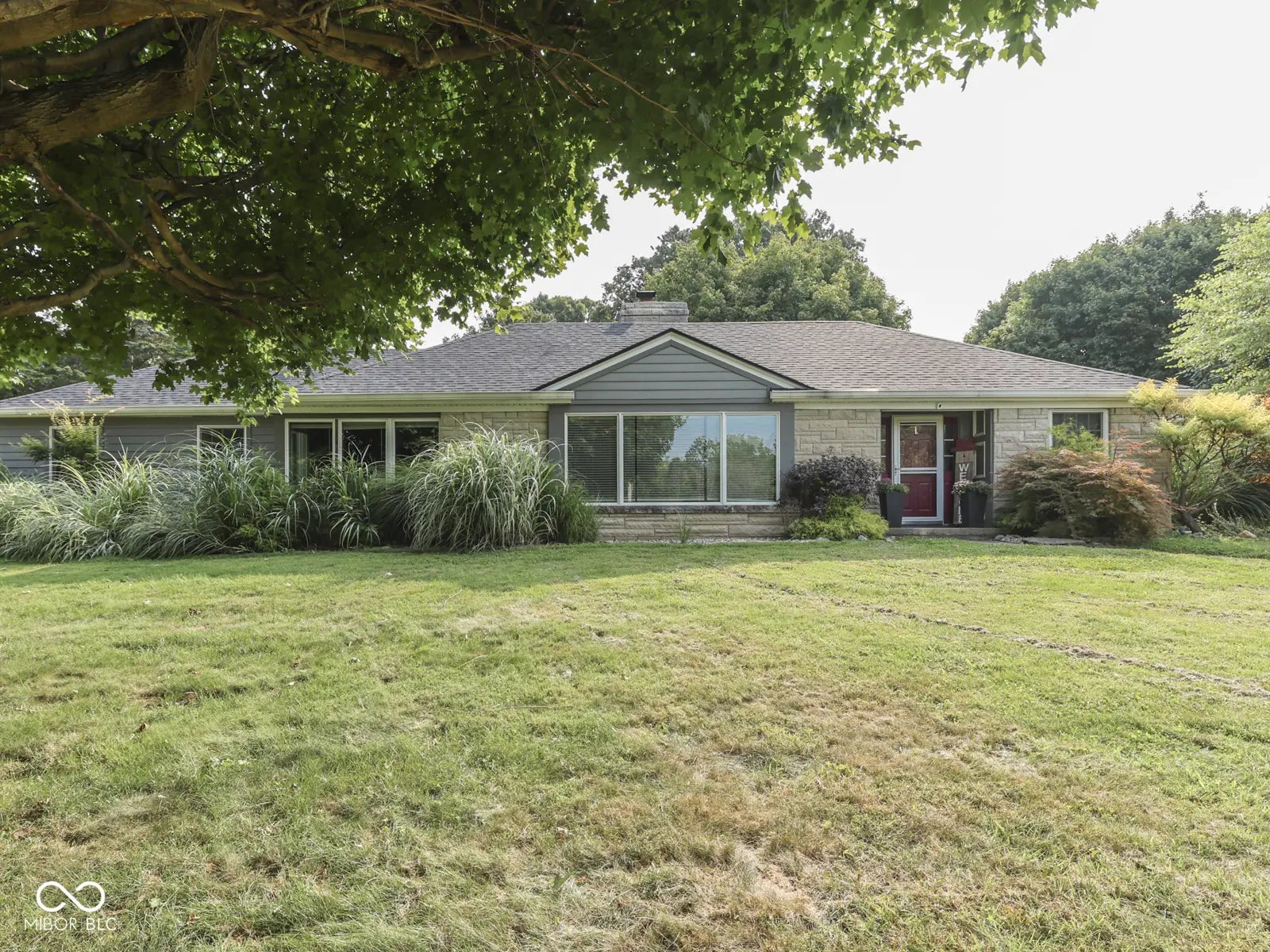 520 N Valley Lane W, Greenwood