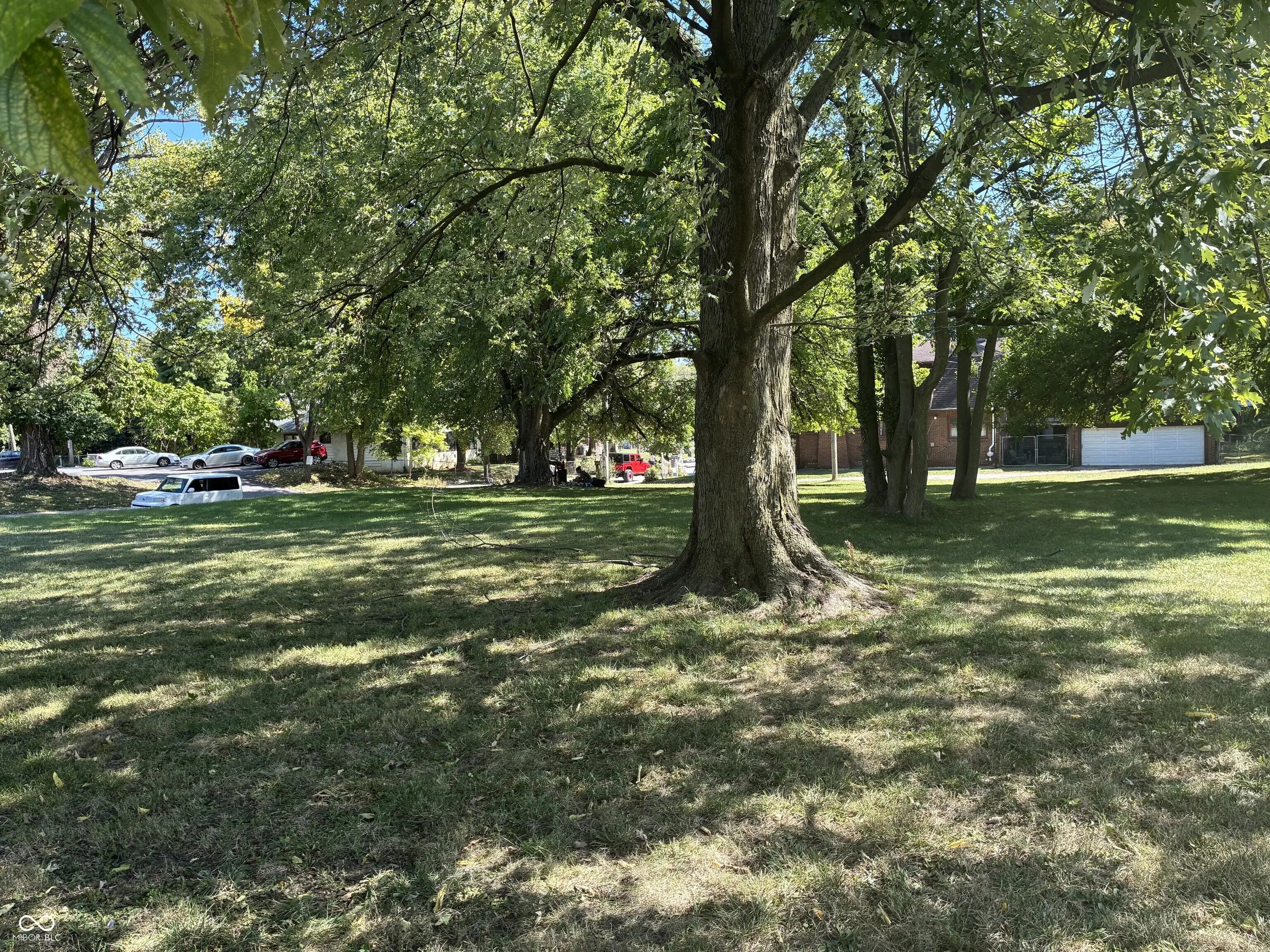 4225 E Washington Street, Indianapolis