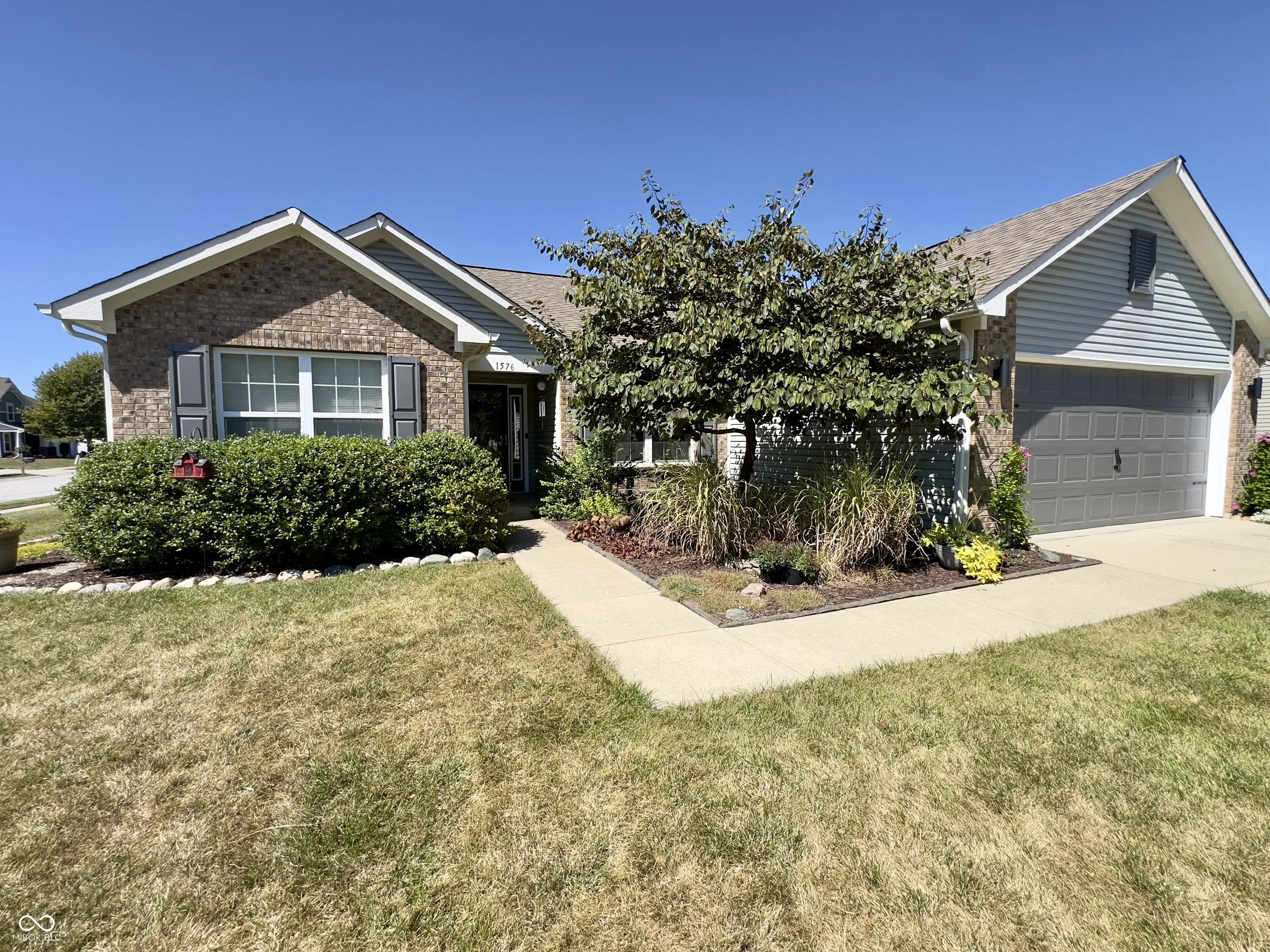 1576 Rosewood Drive, Avon