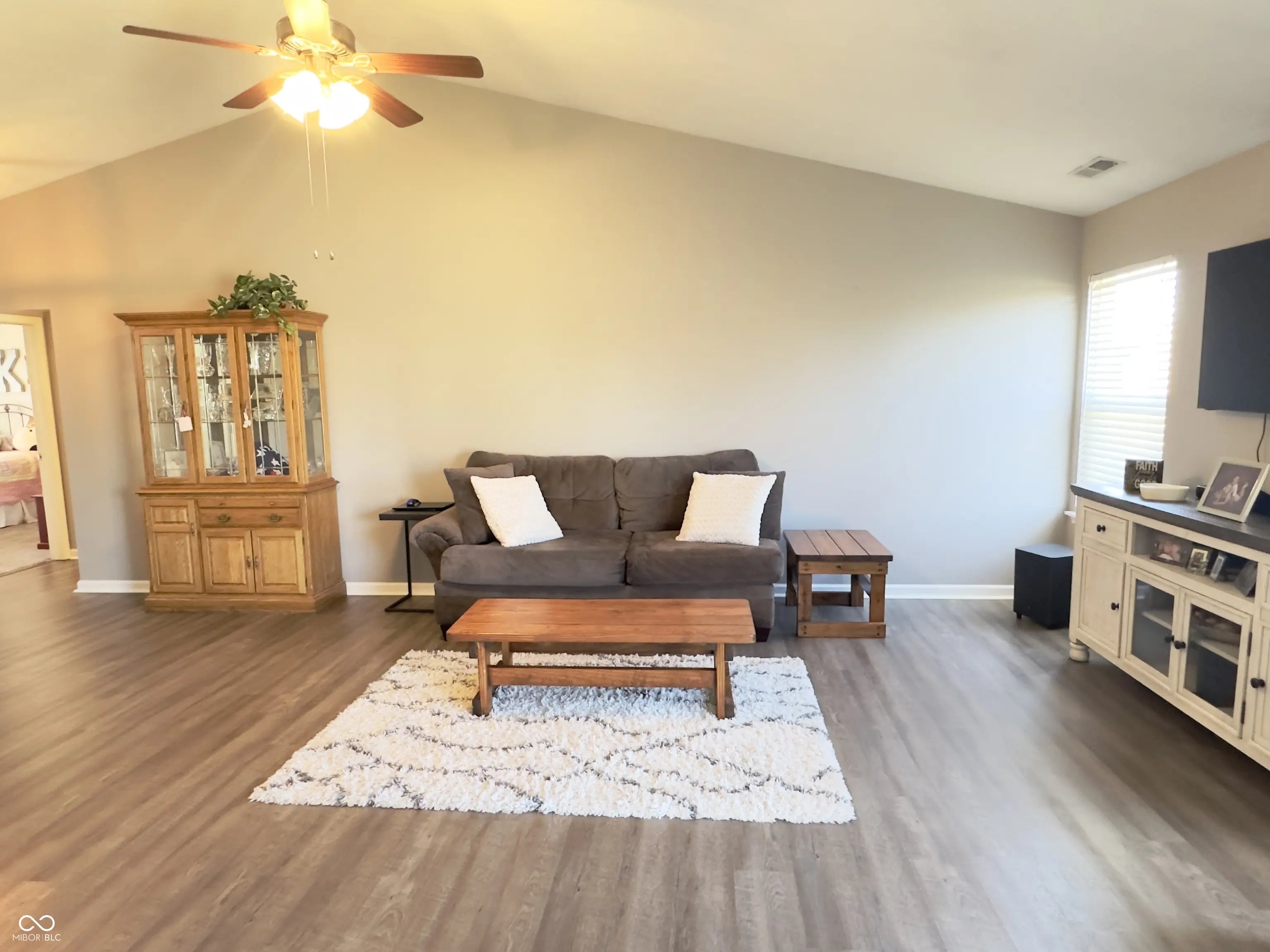 1576 Rosewood Drive MLS 22061257 Oriole Point photo 14