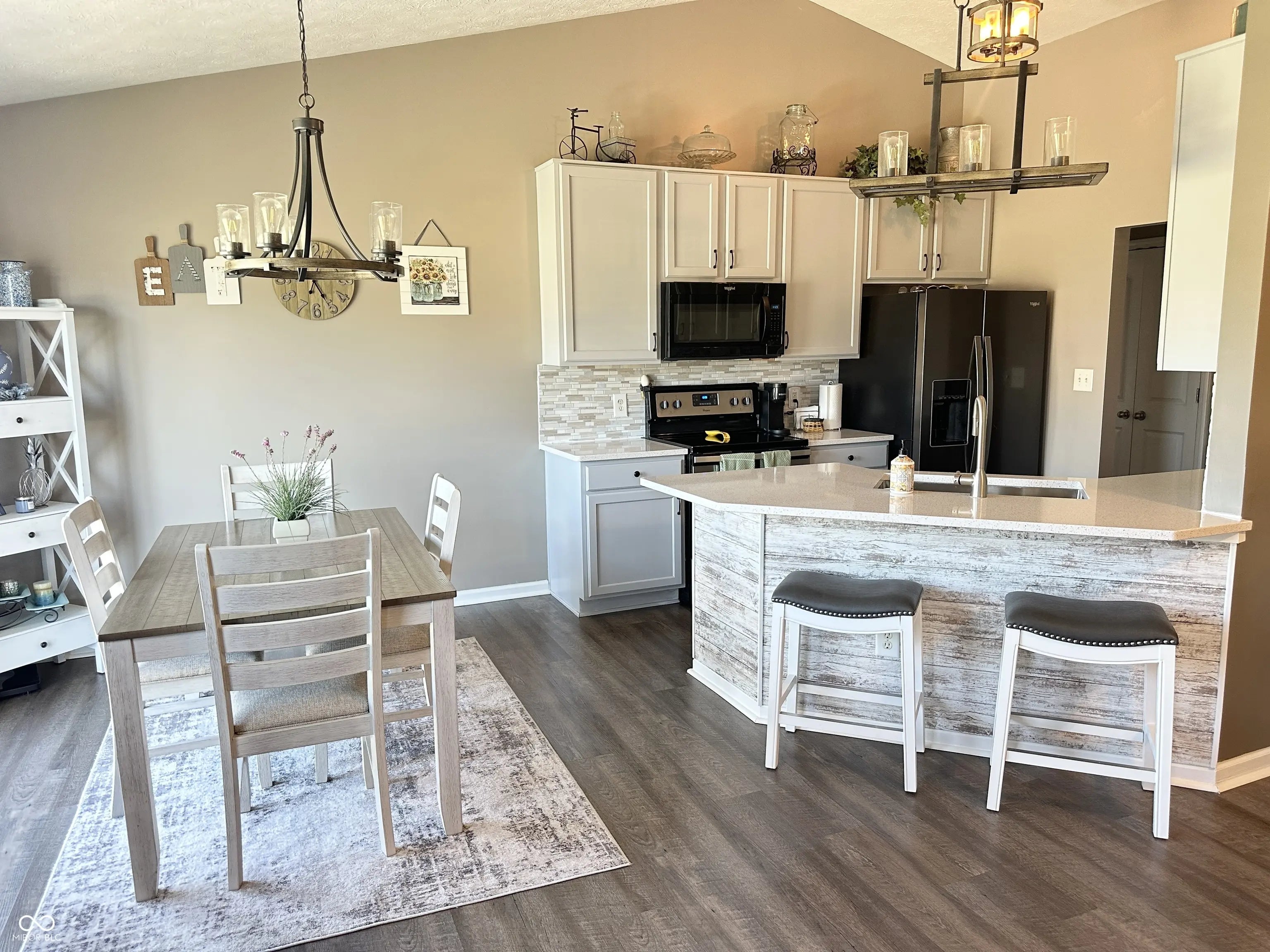 1576 Rosewood Drive MLS 22061257 Oriole Point photo 18