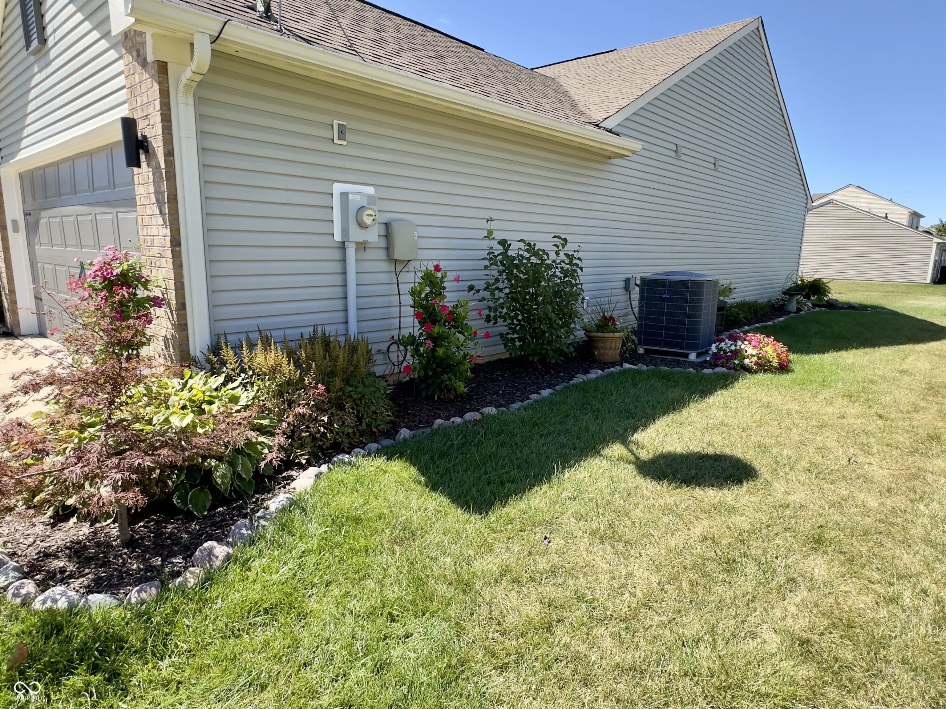 1576 Rosewood Drive MLS 22061257 Oriole Point photo 3