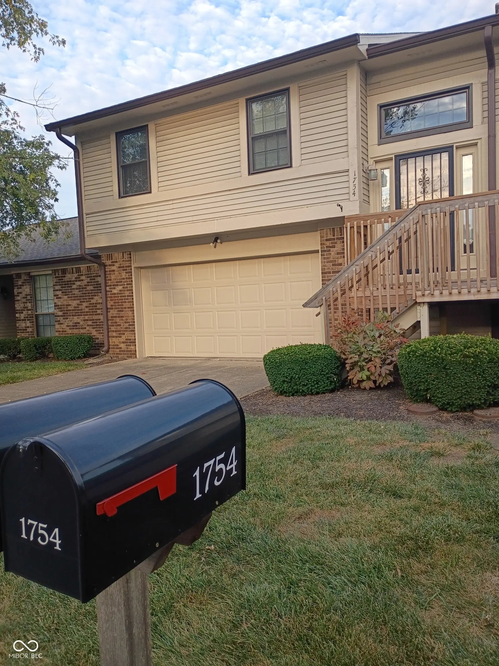 1754 Queensbridge Drive, Indianapolis