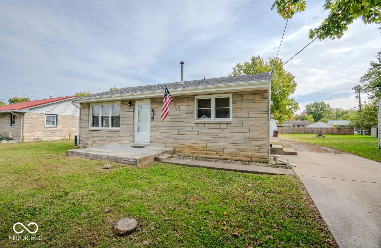 210 Norris Avenue, North Vernon