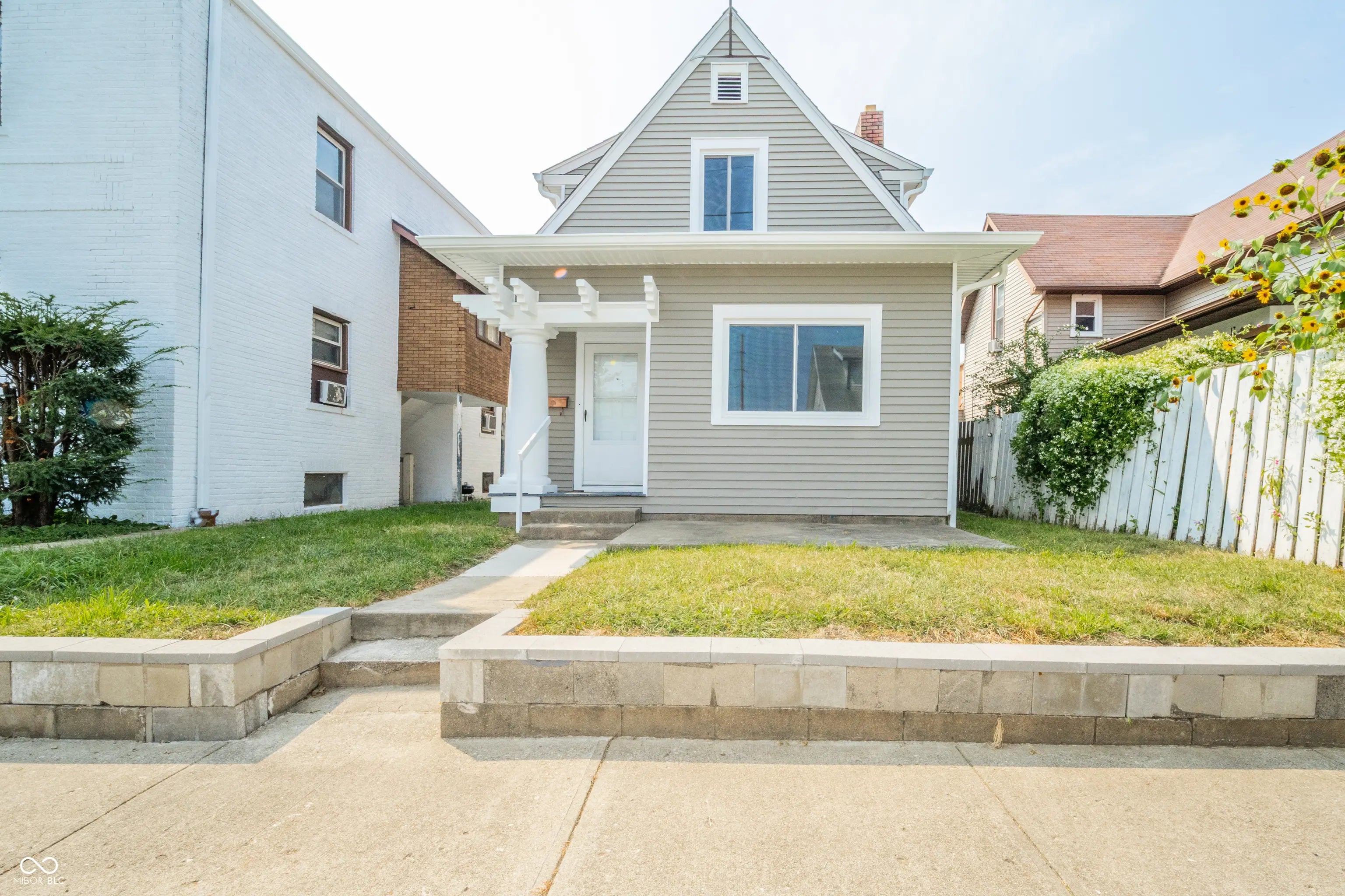 1125 Pearl Street, Anderson