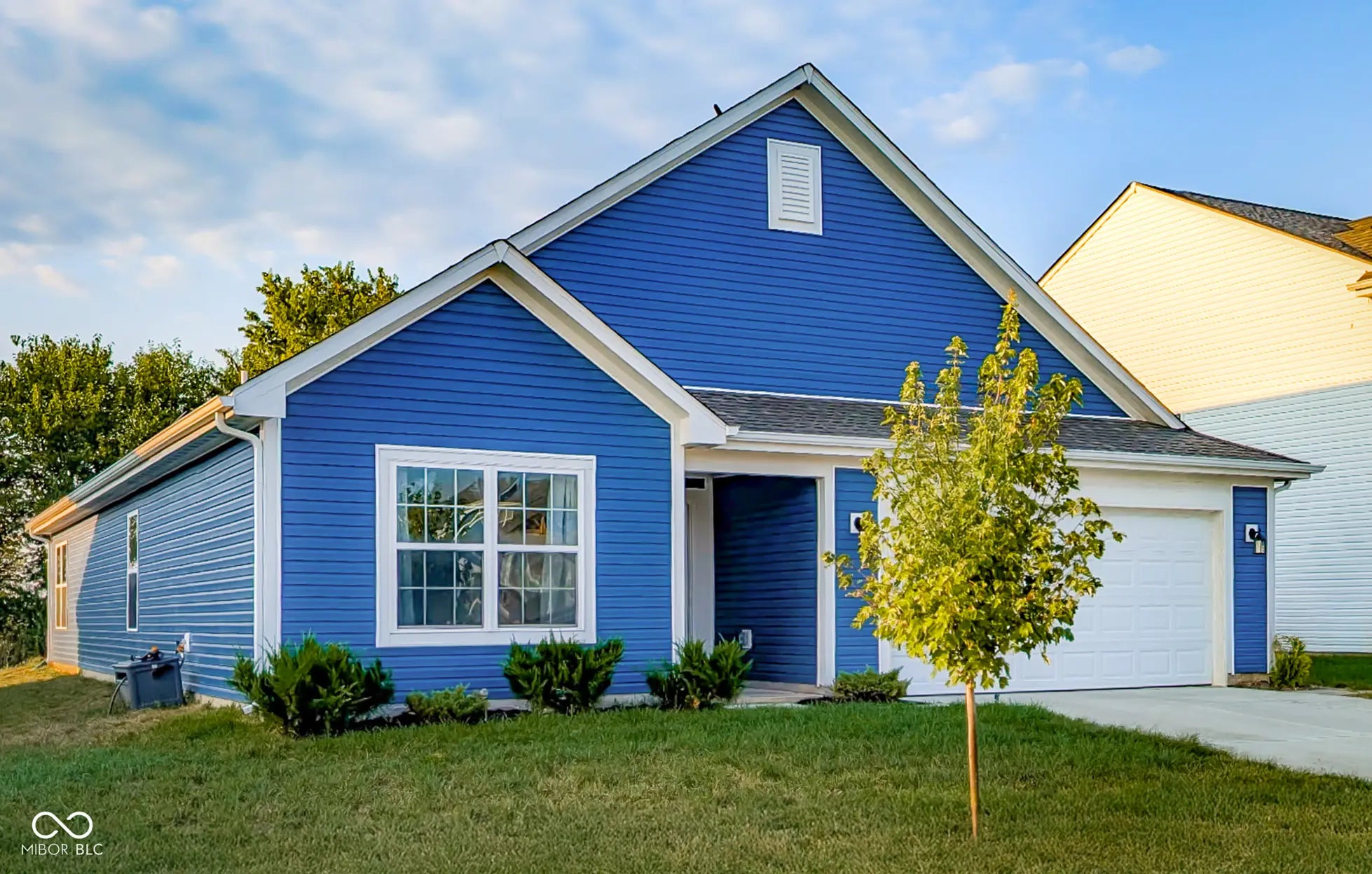 Photo of 2127 Abbey Lane Columbus, IN 47201