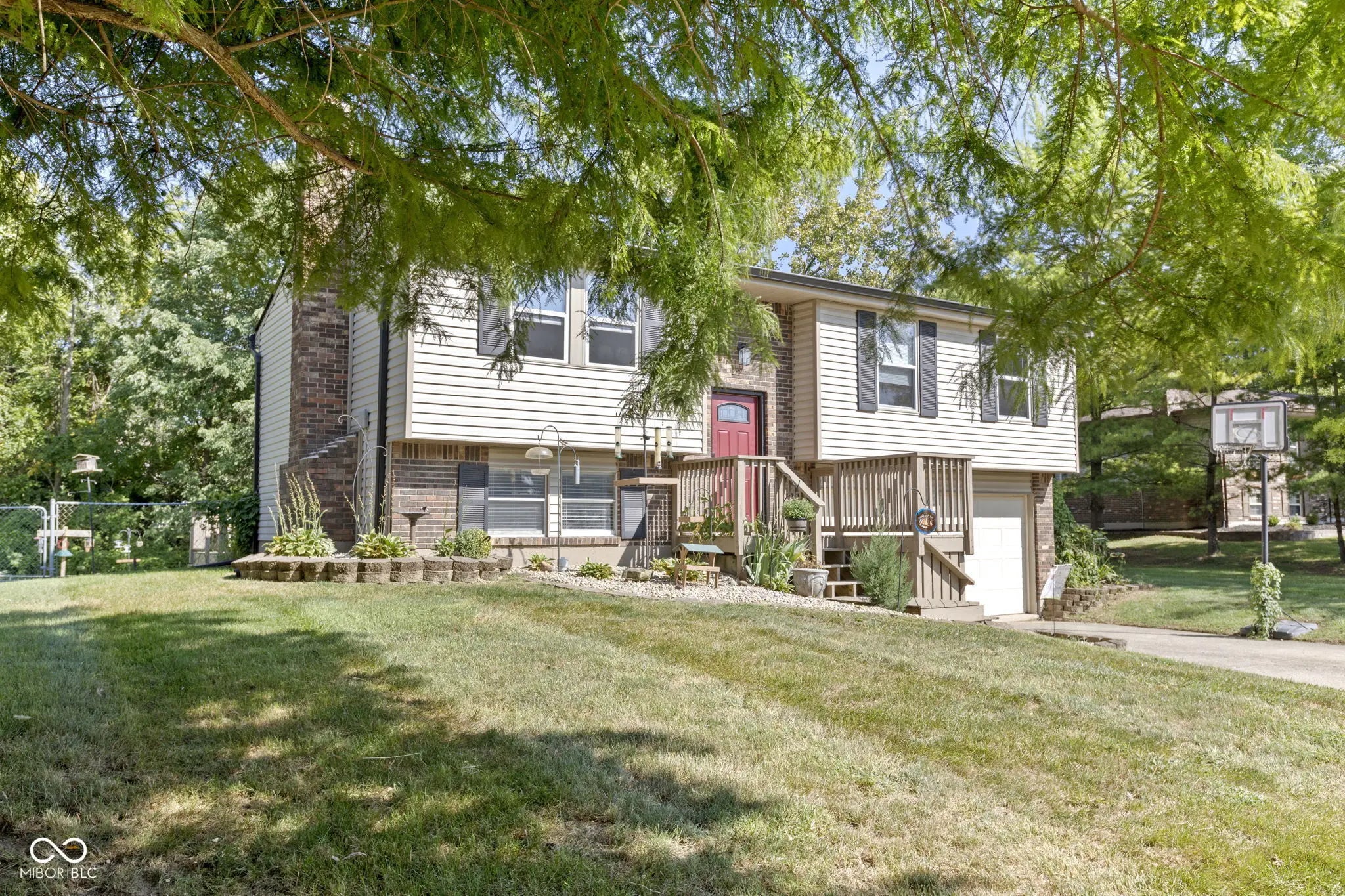 583 Shady Creek Drive, Greenwood