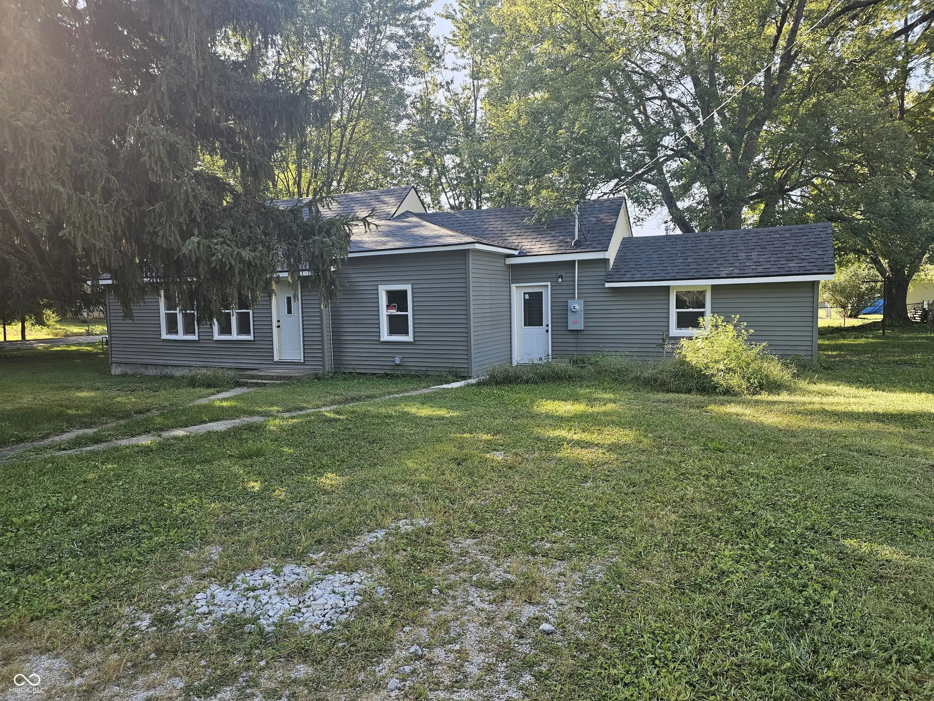 Photo of 1001 W 3rd Street Alexandria, IN 46001