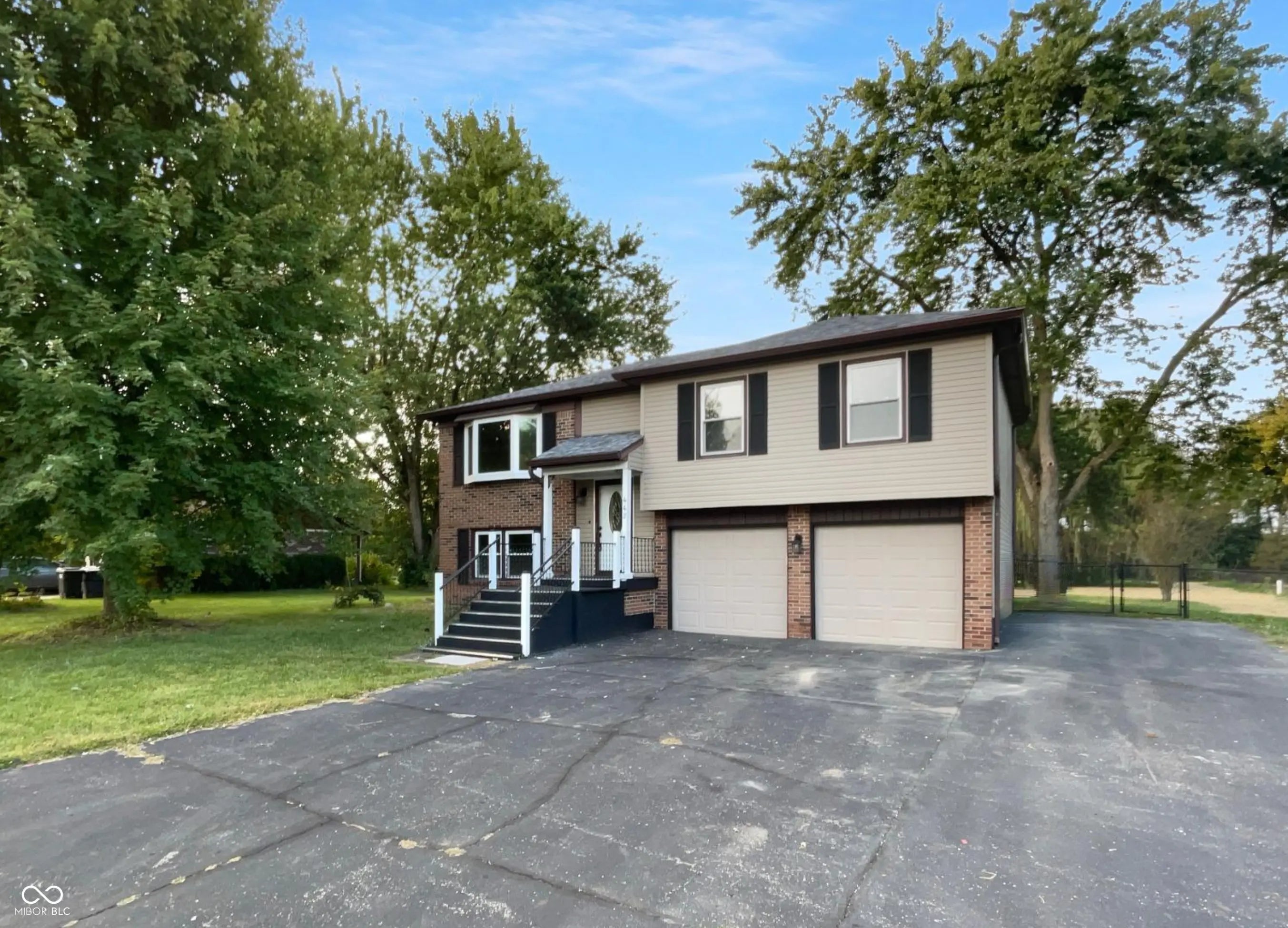 442 Orchardview Court, Greenwood