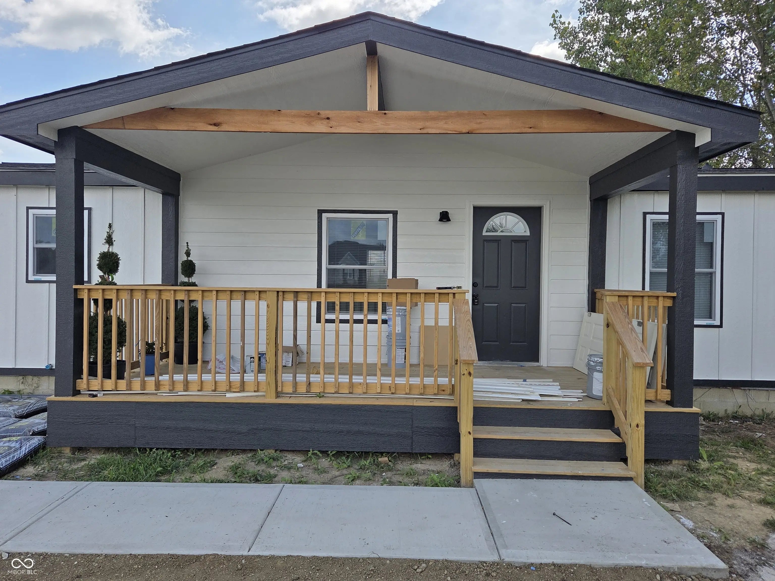 1078 Lake Drive, Shirley