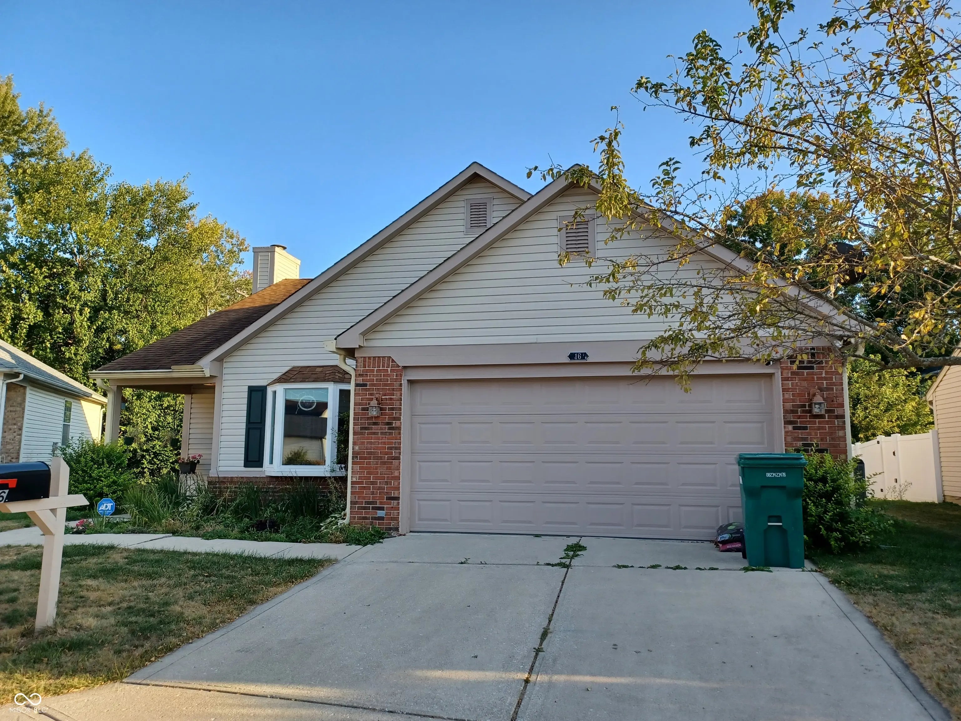 Photo of 16 Ashwood Circle Brownsburg, IN 46112