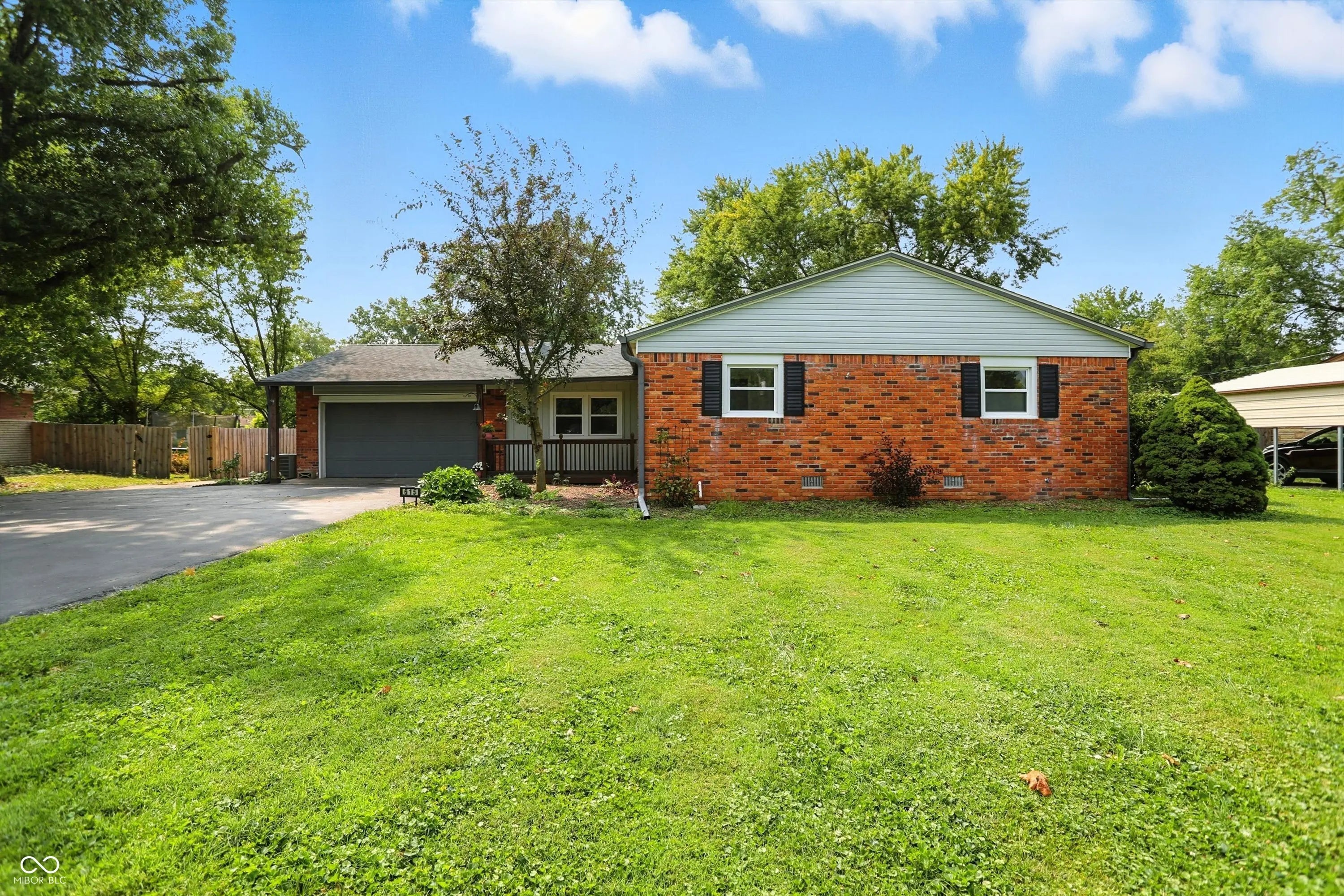 615 E Stop 11 Road, Indianapolis