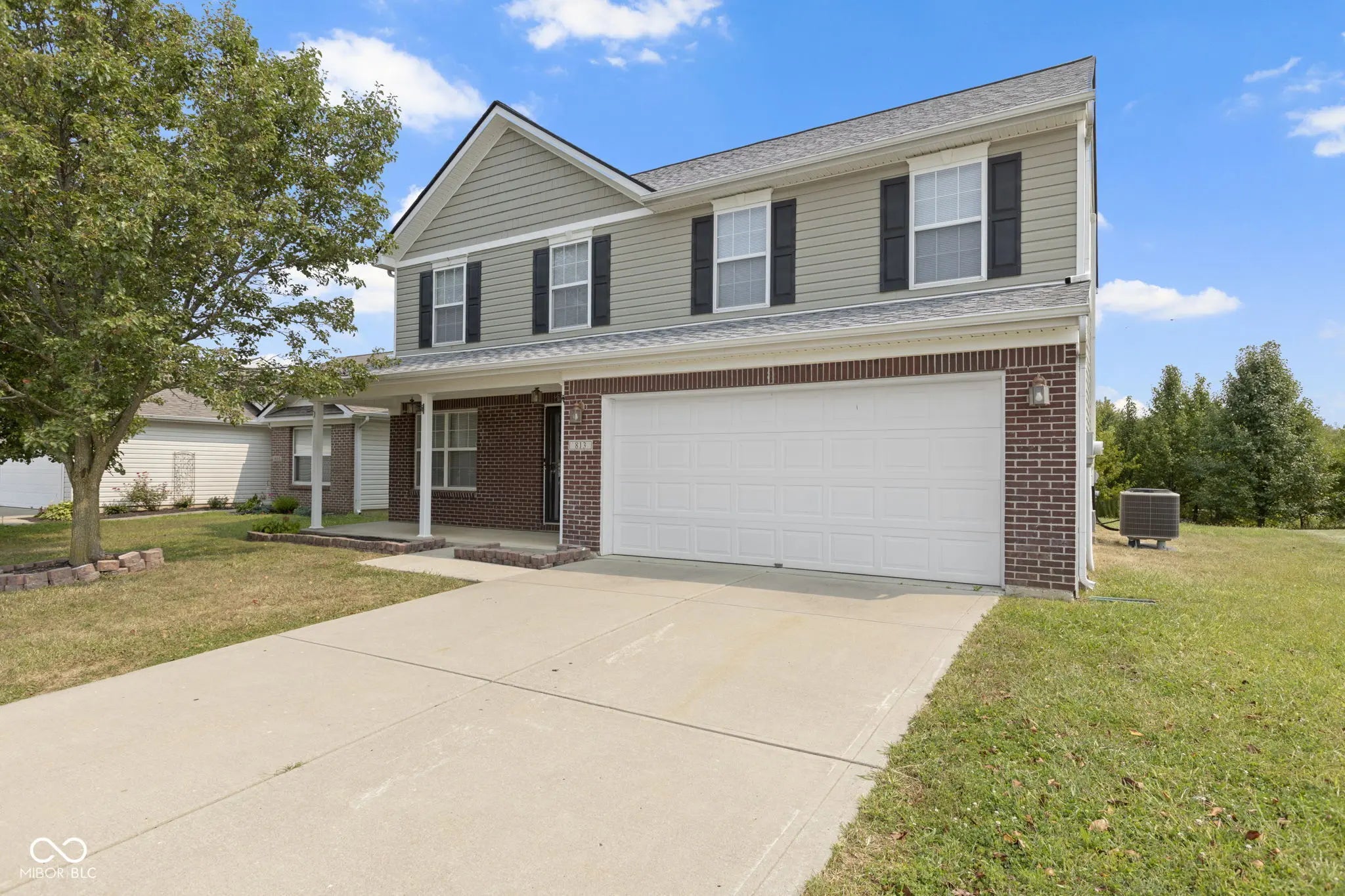Photo of 813 Aerostar Court Avon, IN 46123