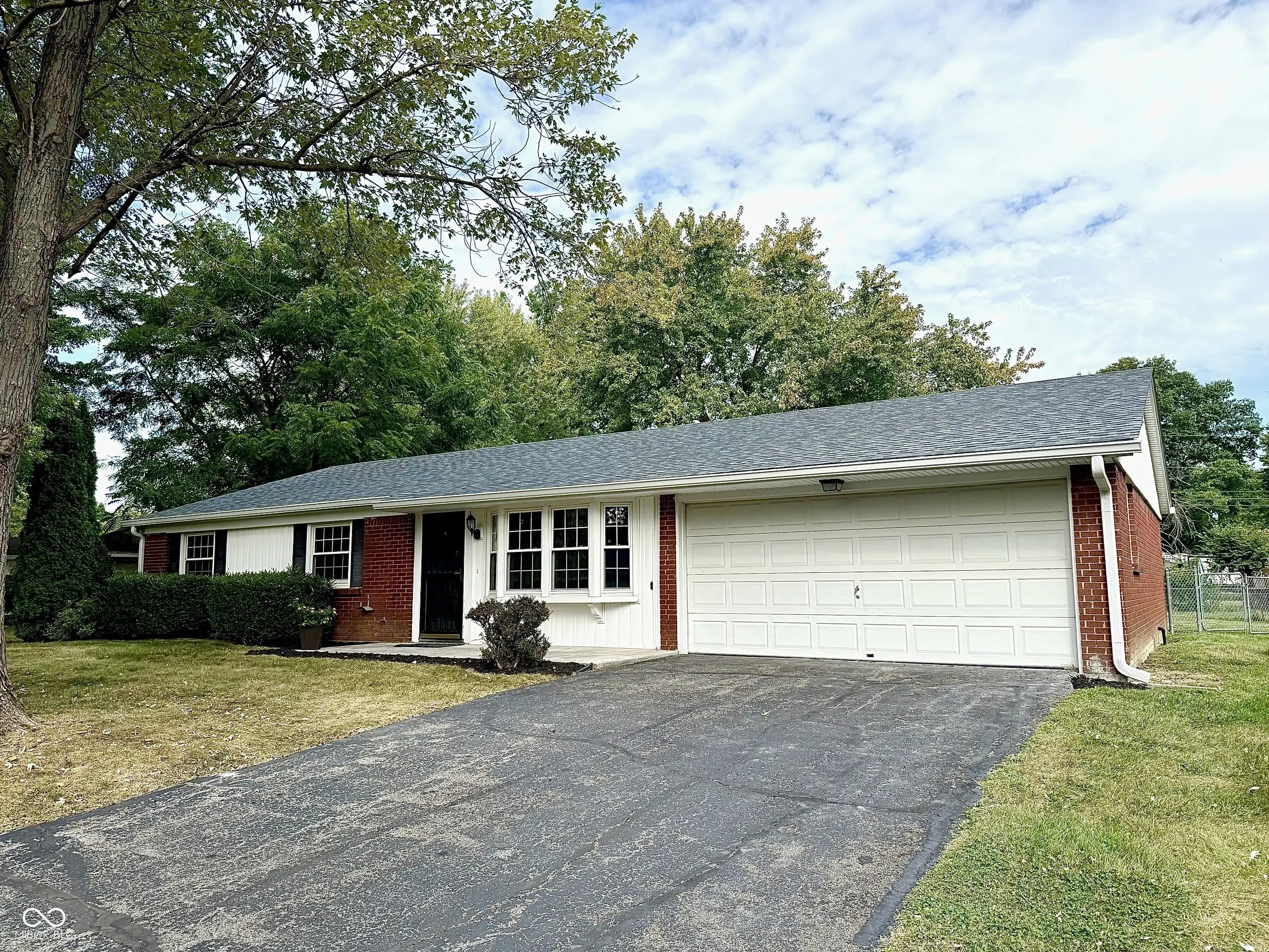 Photo of 1606 Mccollough Drive Indianapolis, IN 46260