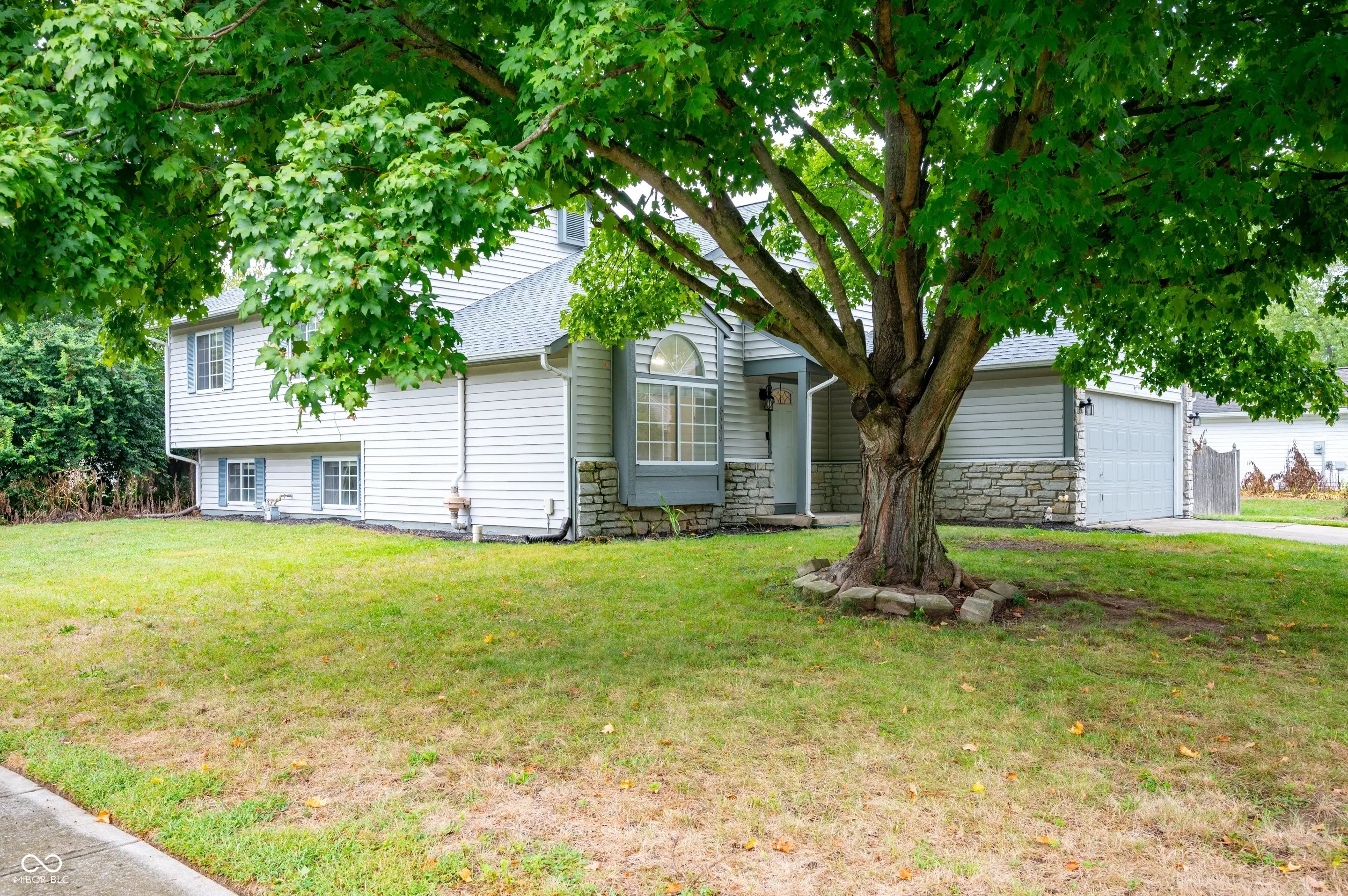 8556 Green Valley Drive, Indianapolis