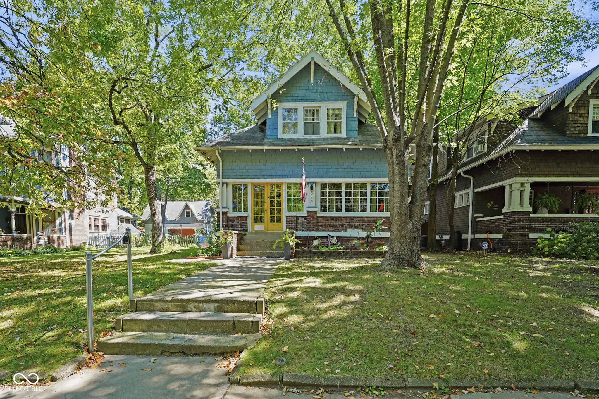575 Woodruff Place West Drive, Indianapolis