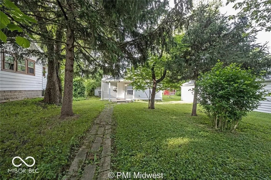 1519 E Mills Avenue, Indianapolis