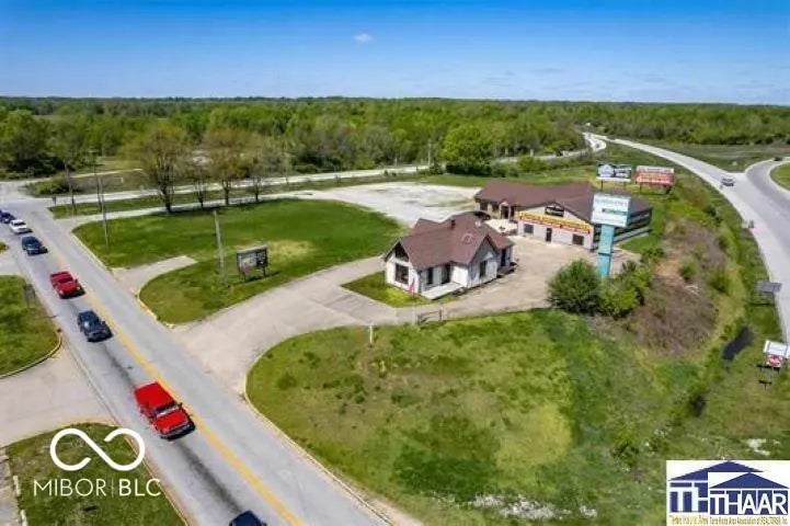 Photo of 218 Maple Avenue Terre Haute, IN 47804