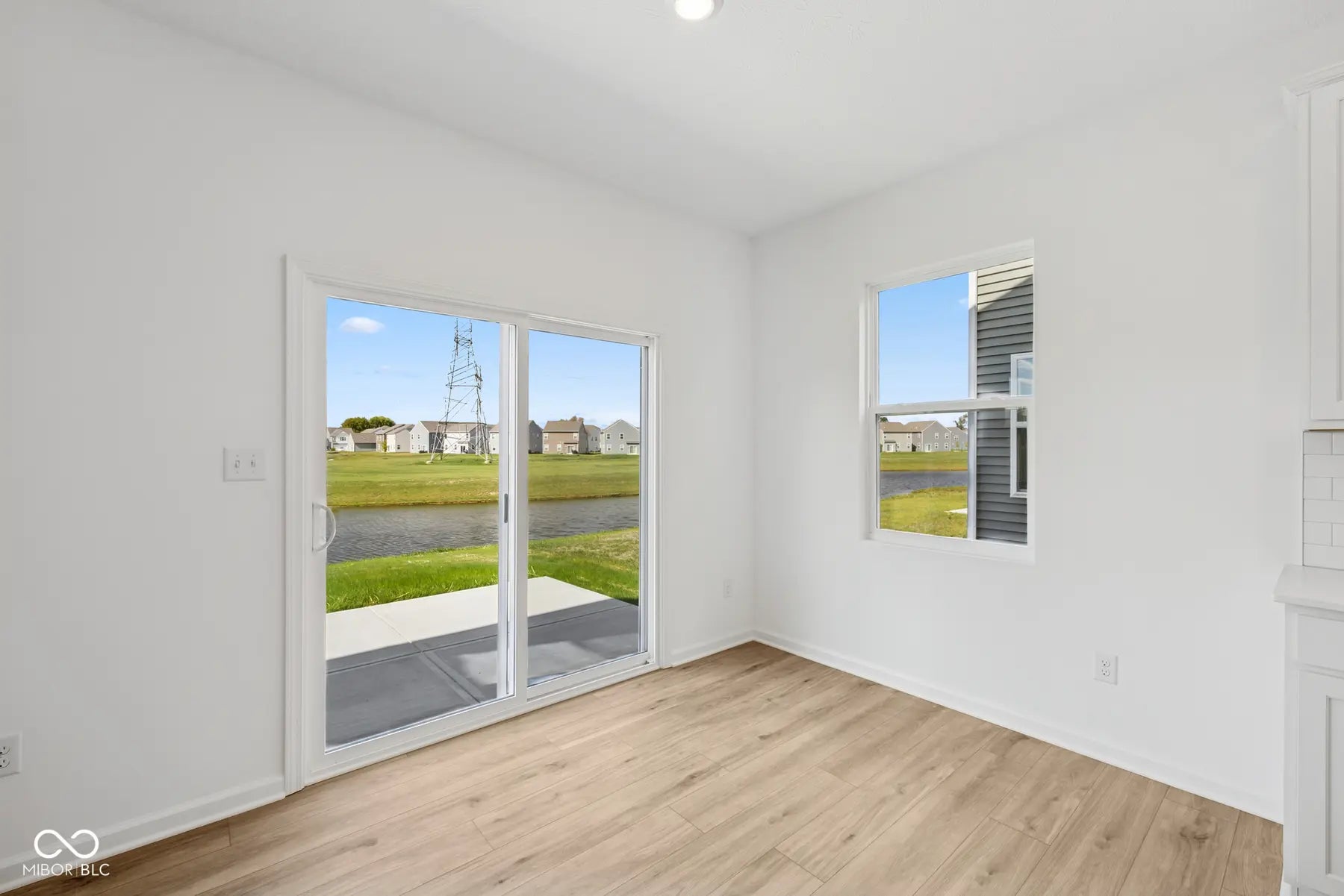 5216 Rolling Meadow Boulevard MLS 22061805 Belmont photo 3