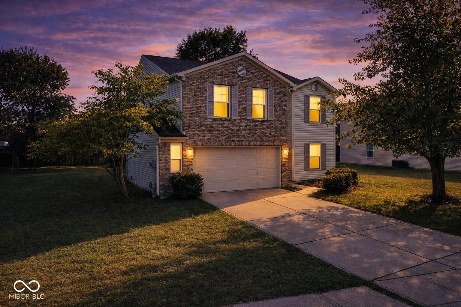 6911 Woodland Heights Drive, Avon