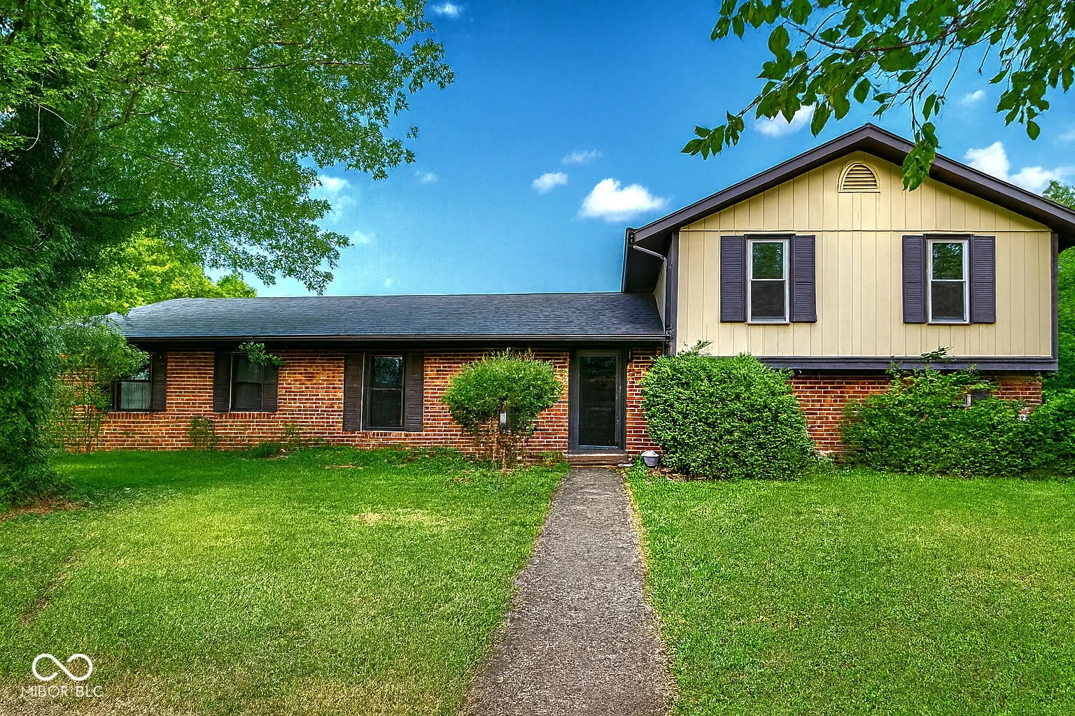 Photo of 8807 Powderhorn Lane Indianapolis, IN 46256