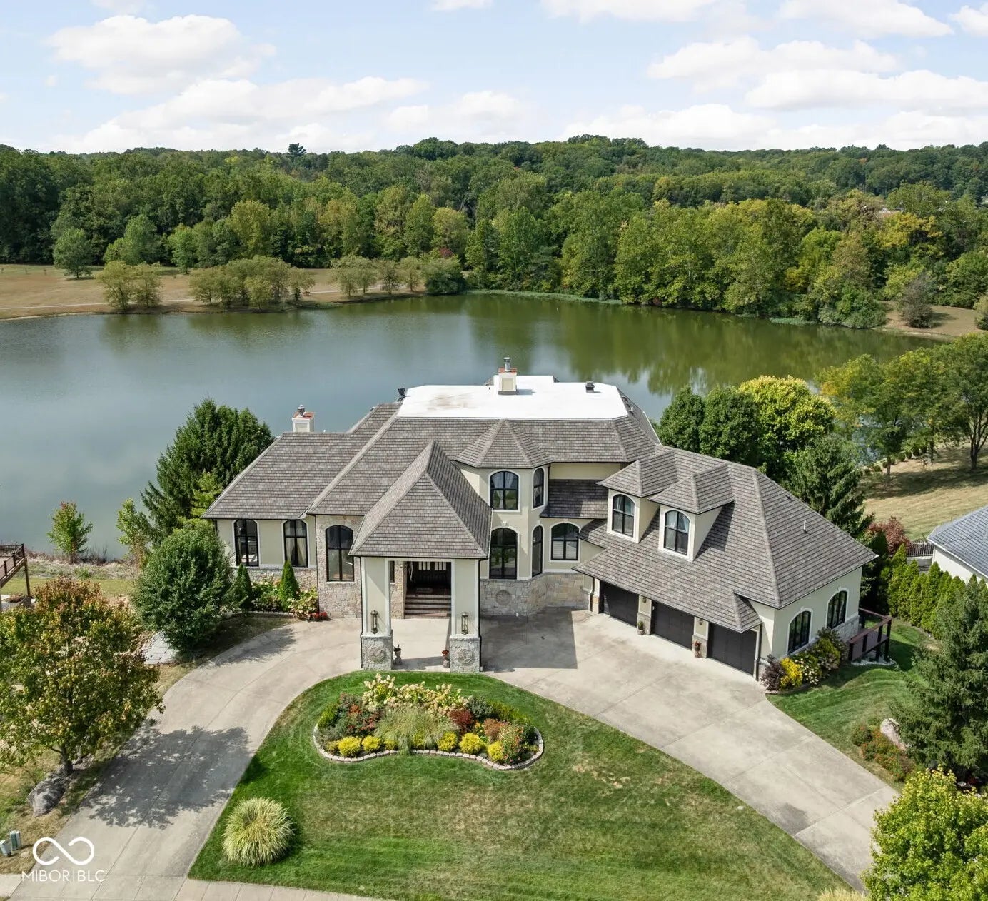 8816 Waterside Drive, Indianapolis