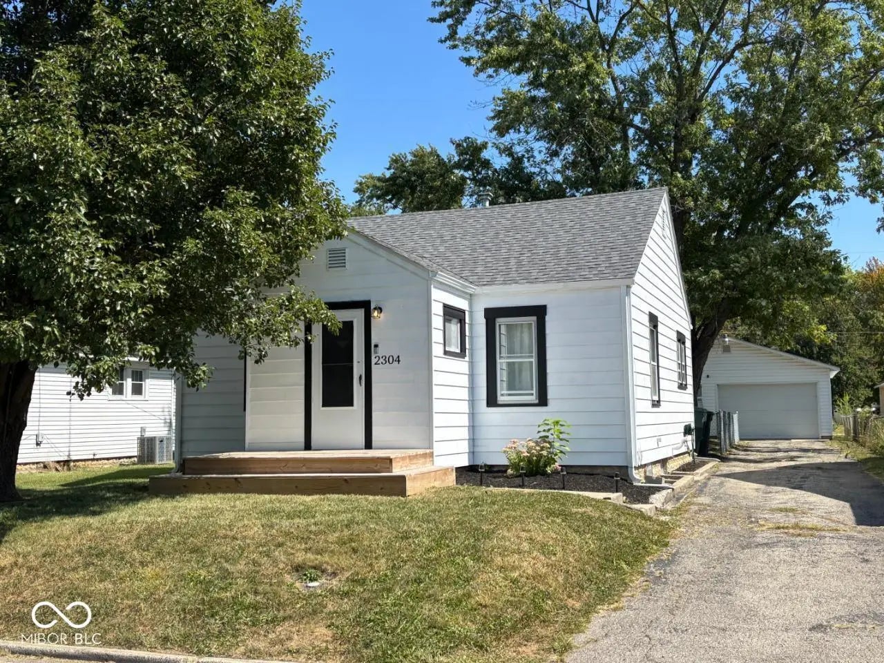 2304 N Ball Avenue, Muncie