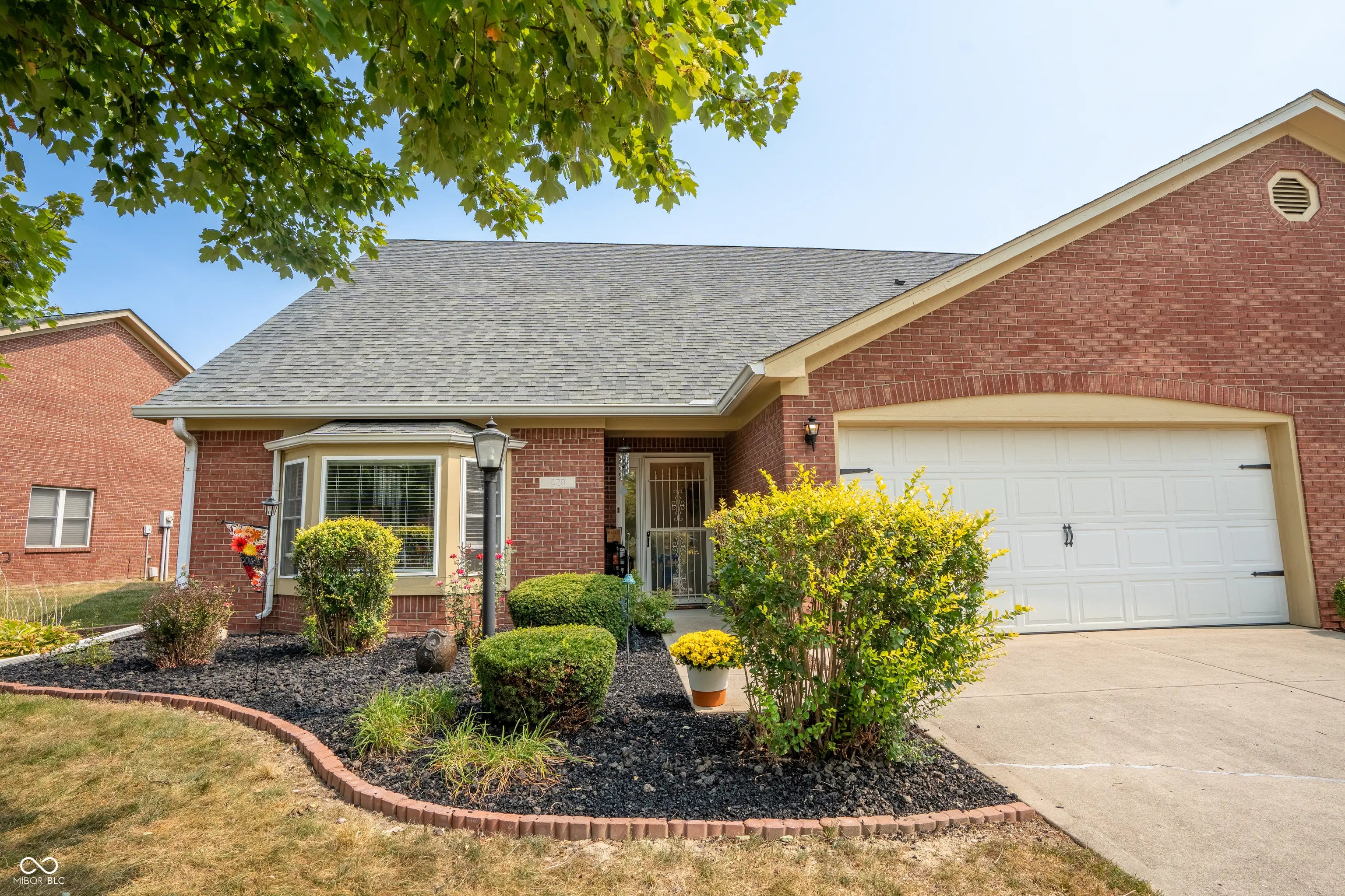 429 Waterford Lane, Avon