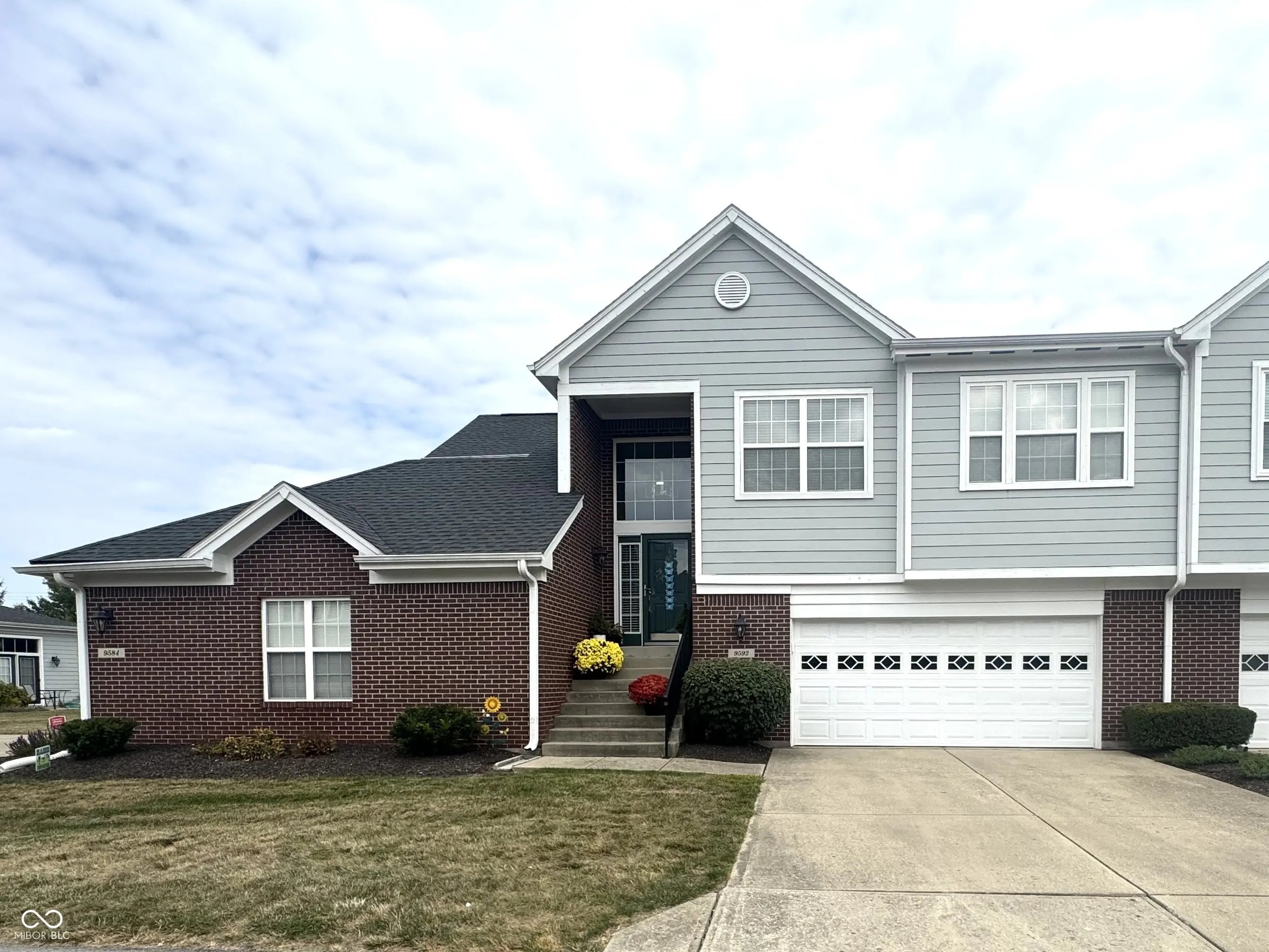 9592 Clover Leaf Lane, Fishers