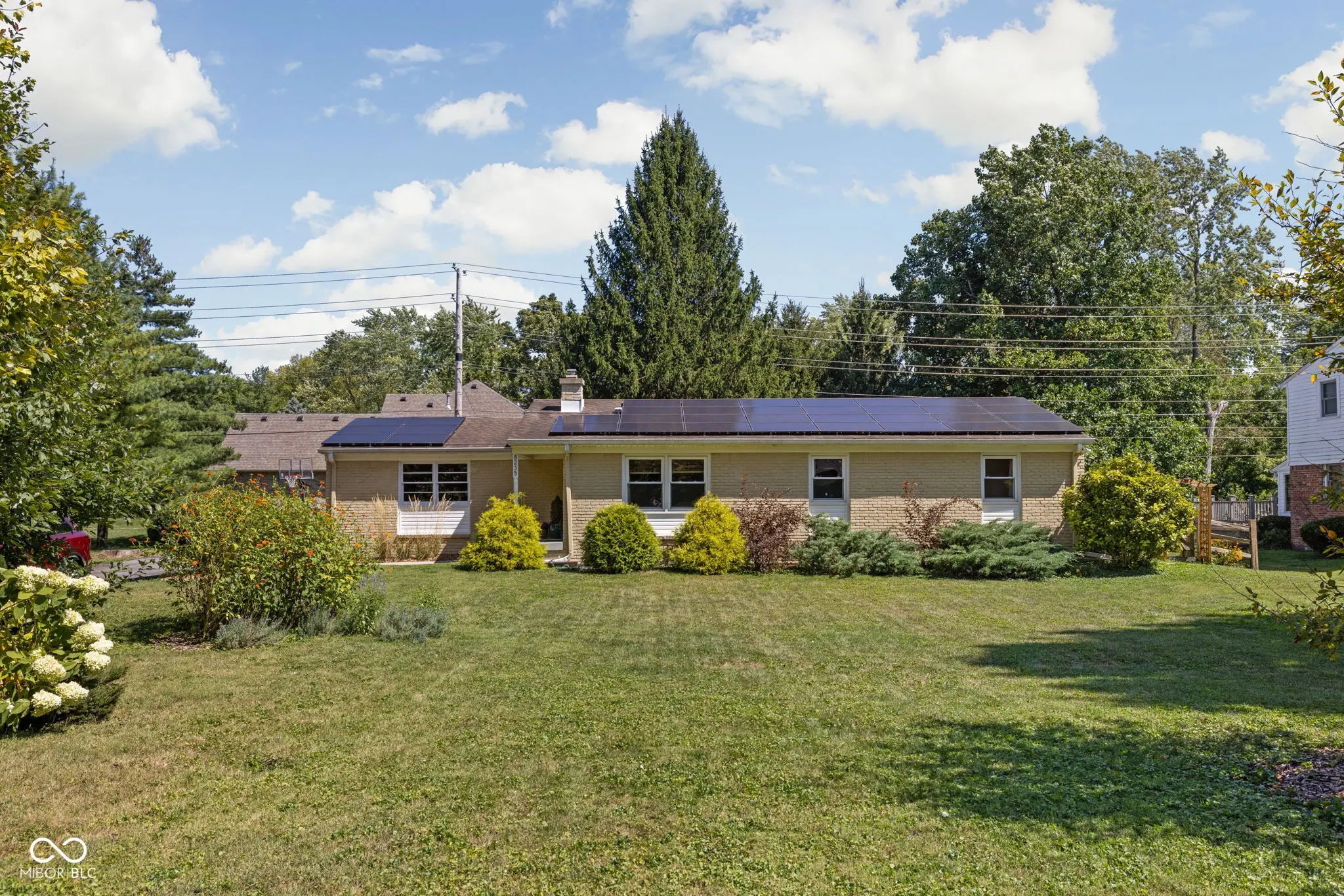 8235 Kimlough Drive, Indianapolis